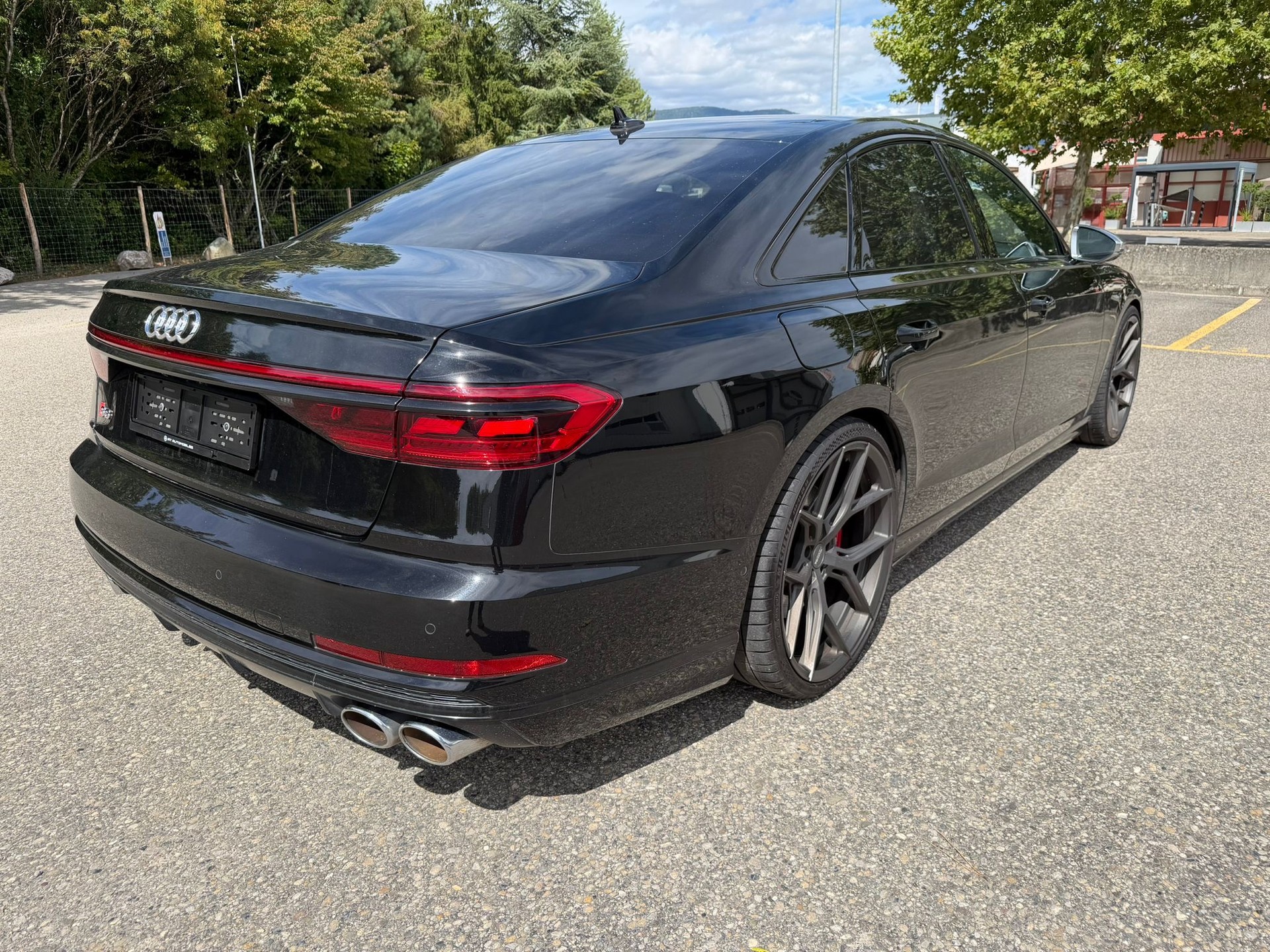 AUDI S8 TFSI quattro tiptronic-image-6