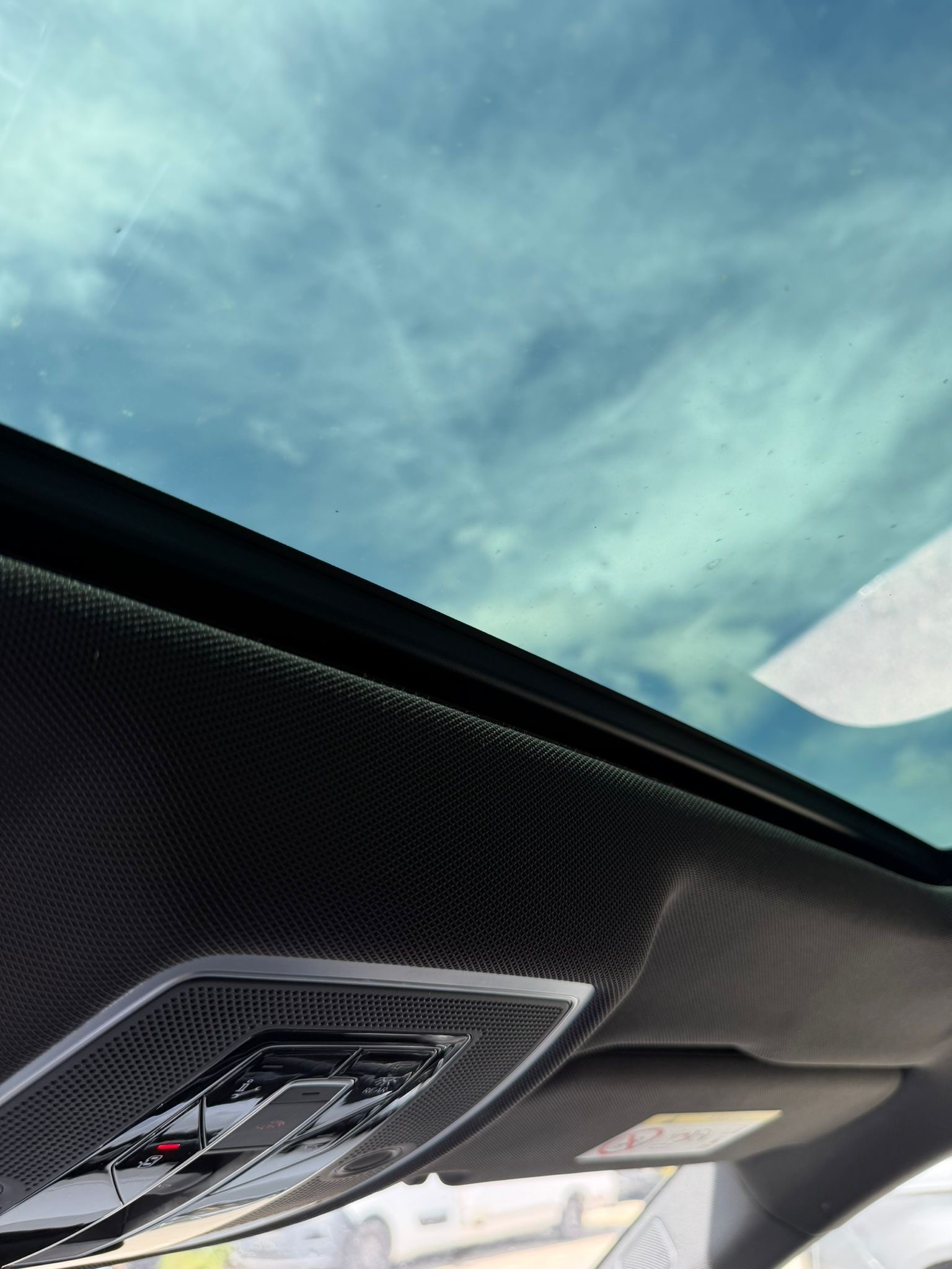 AUDI S8 TFSI quattro tiptronic-image-11