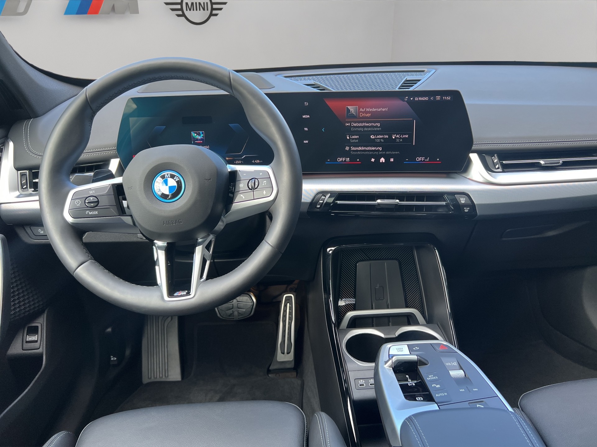 BMW iX1 xDrive 30 M Sport Pro-image-16