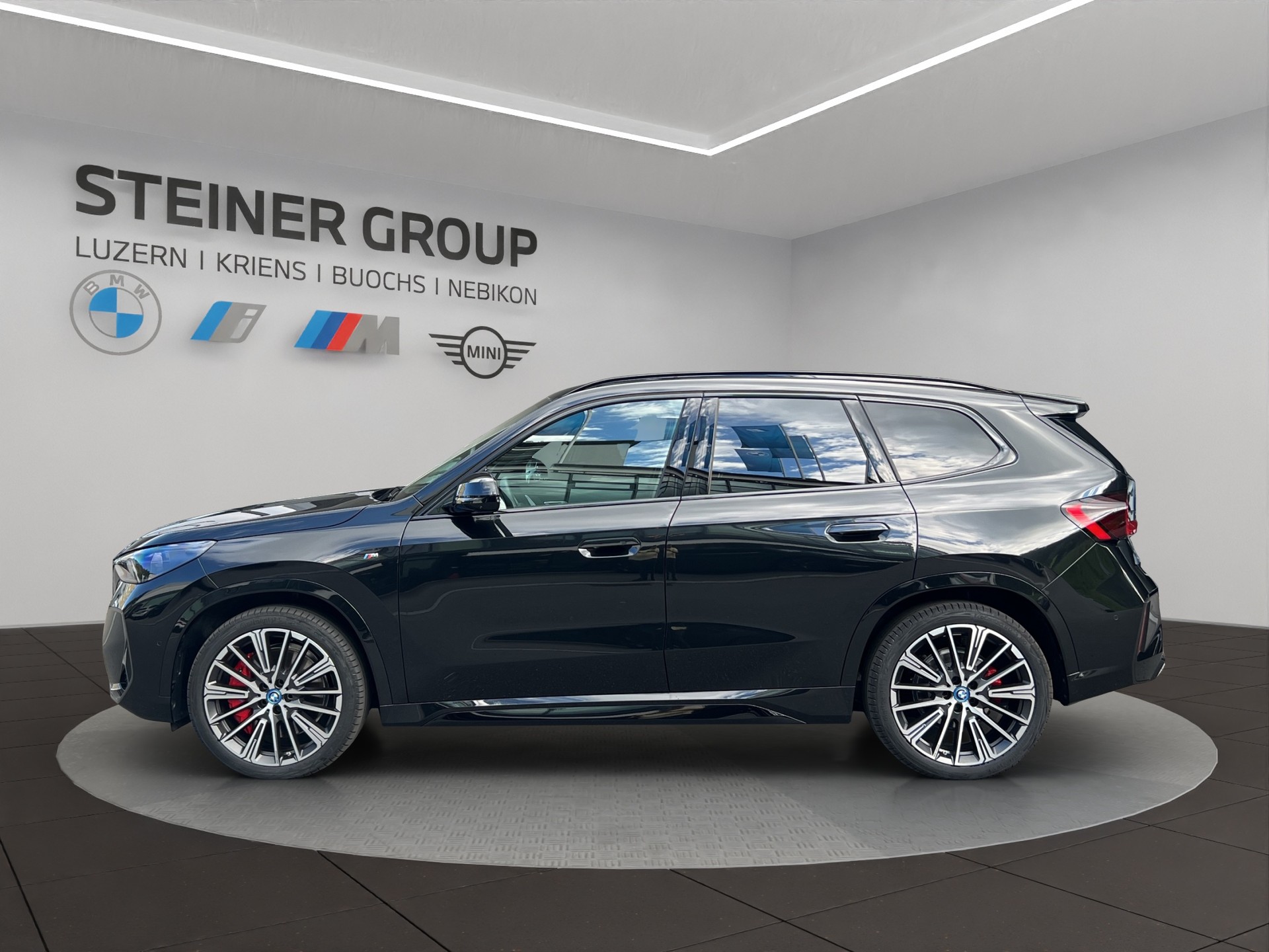 BMW iX1 xDrive 30 M Sport Pro-image-8