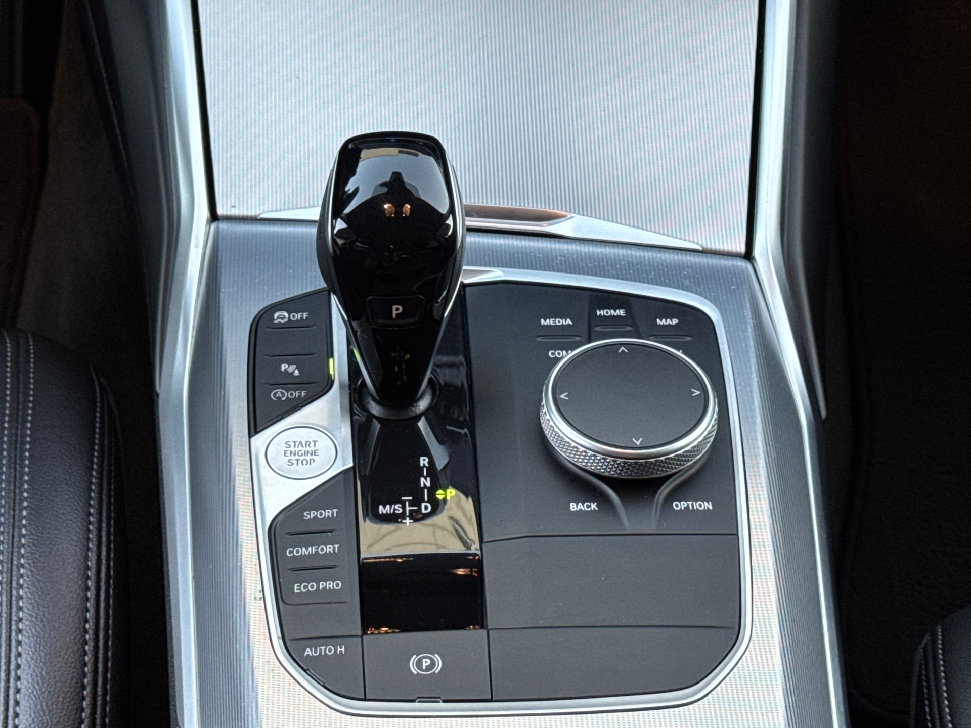 BMW 320d Touring Sport Line Steptronic * Ab MFK & Service *-image-9
