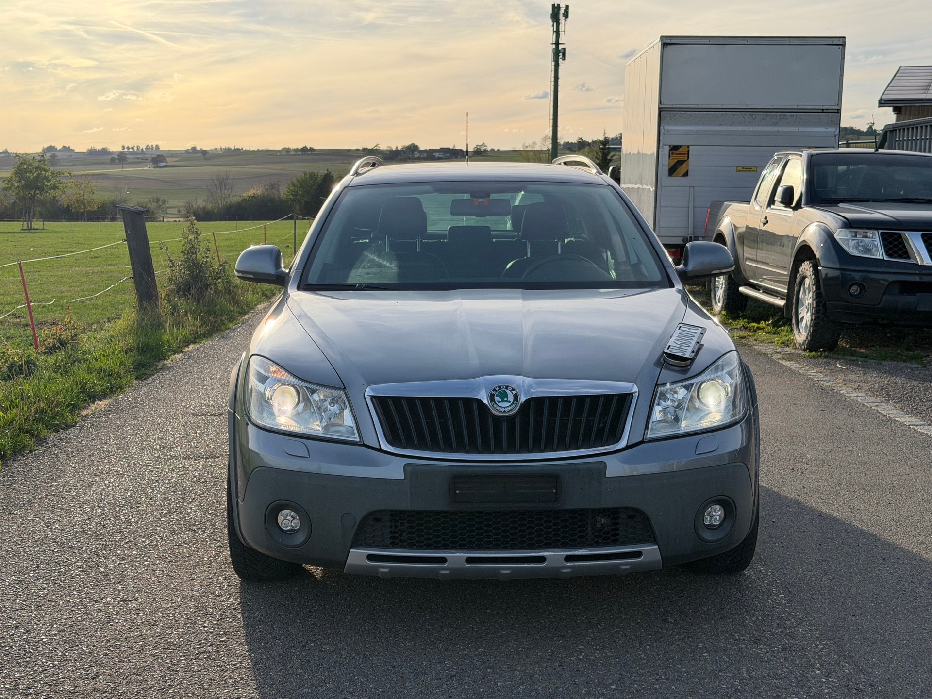 SKODA Octavia Combi 2.0 TDI Scout 4x4 DSG-image-1