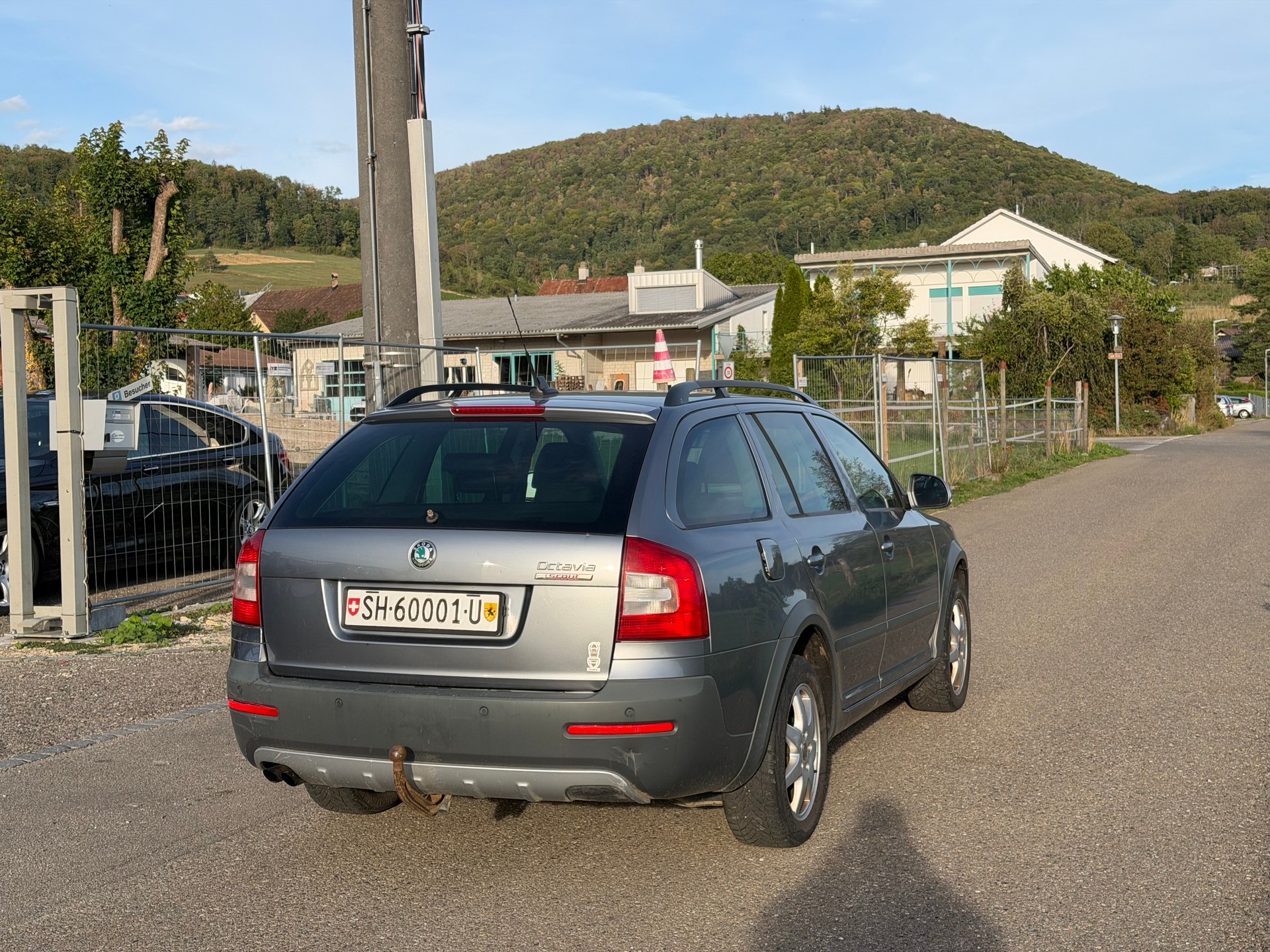 SKODA Octavia Combi 2.0 TDI Scout 4x4 DSG-image-6
