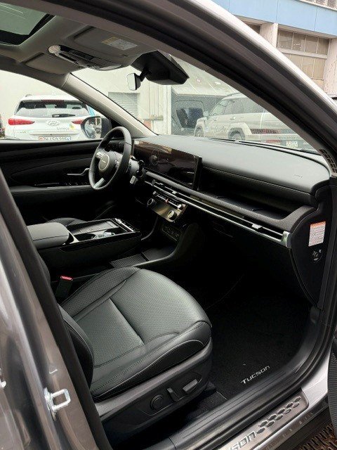 HYUNDAI Tucson 1.6 T-GDi HEV Vertex Swiss Edition 4WD-image-11