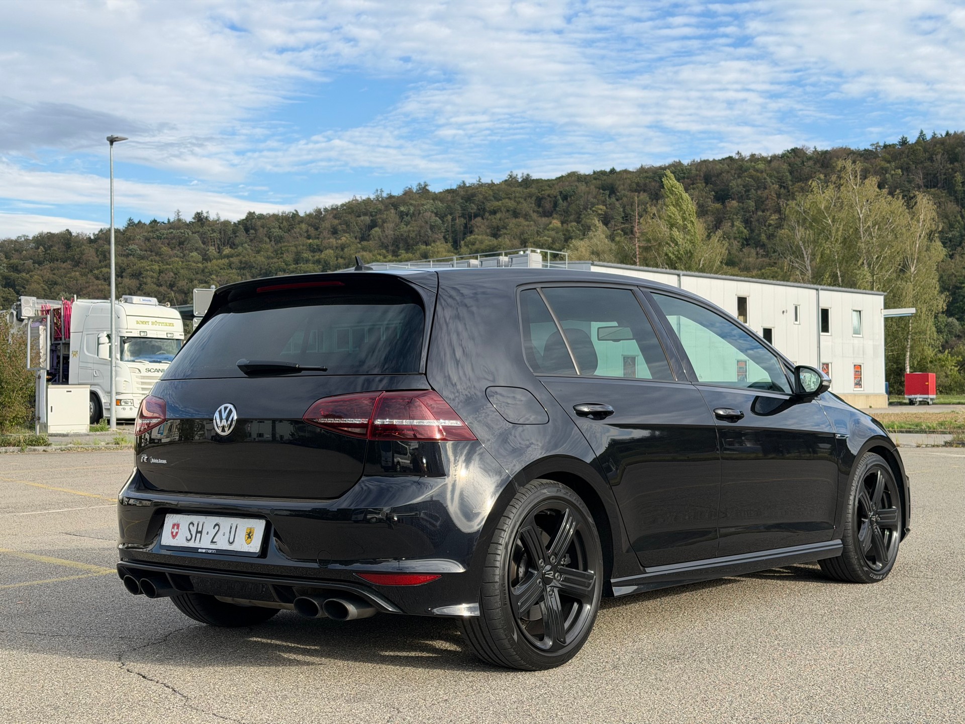 VW Golf 2.0 TSI R ABT 4Motion-image-4