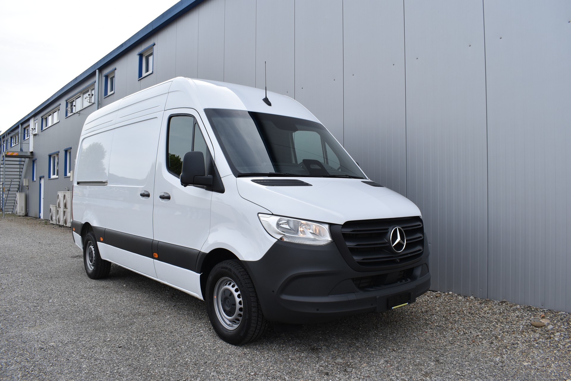 MERCEDES-BENZ Sprinter 317 CDI Hochdach AHK-image-2