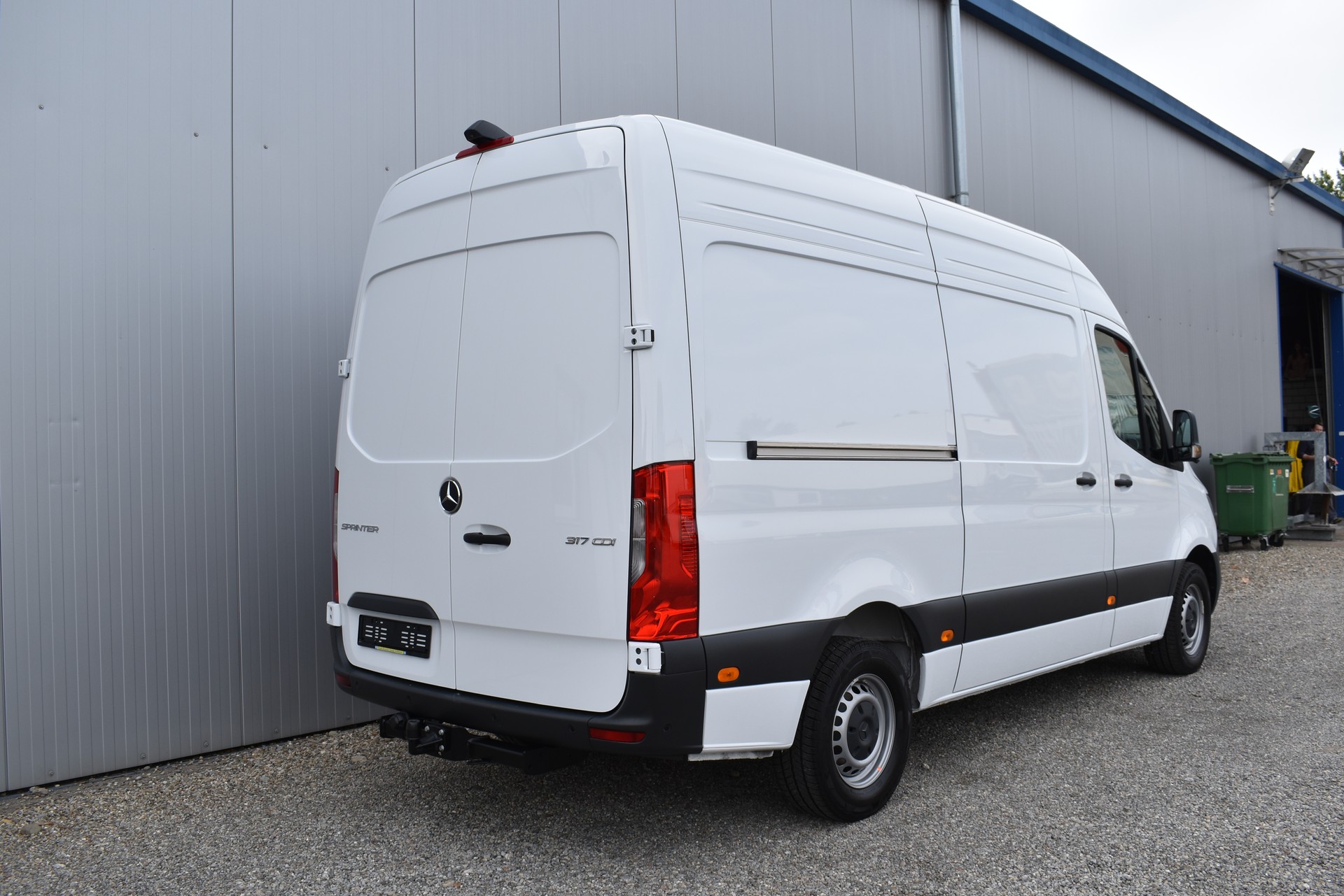 MERCEDES-BENZ Sprinter 317 CDI Hochdach AHK-image-1