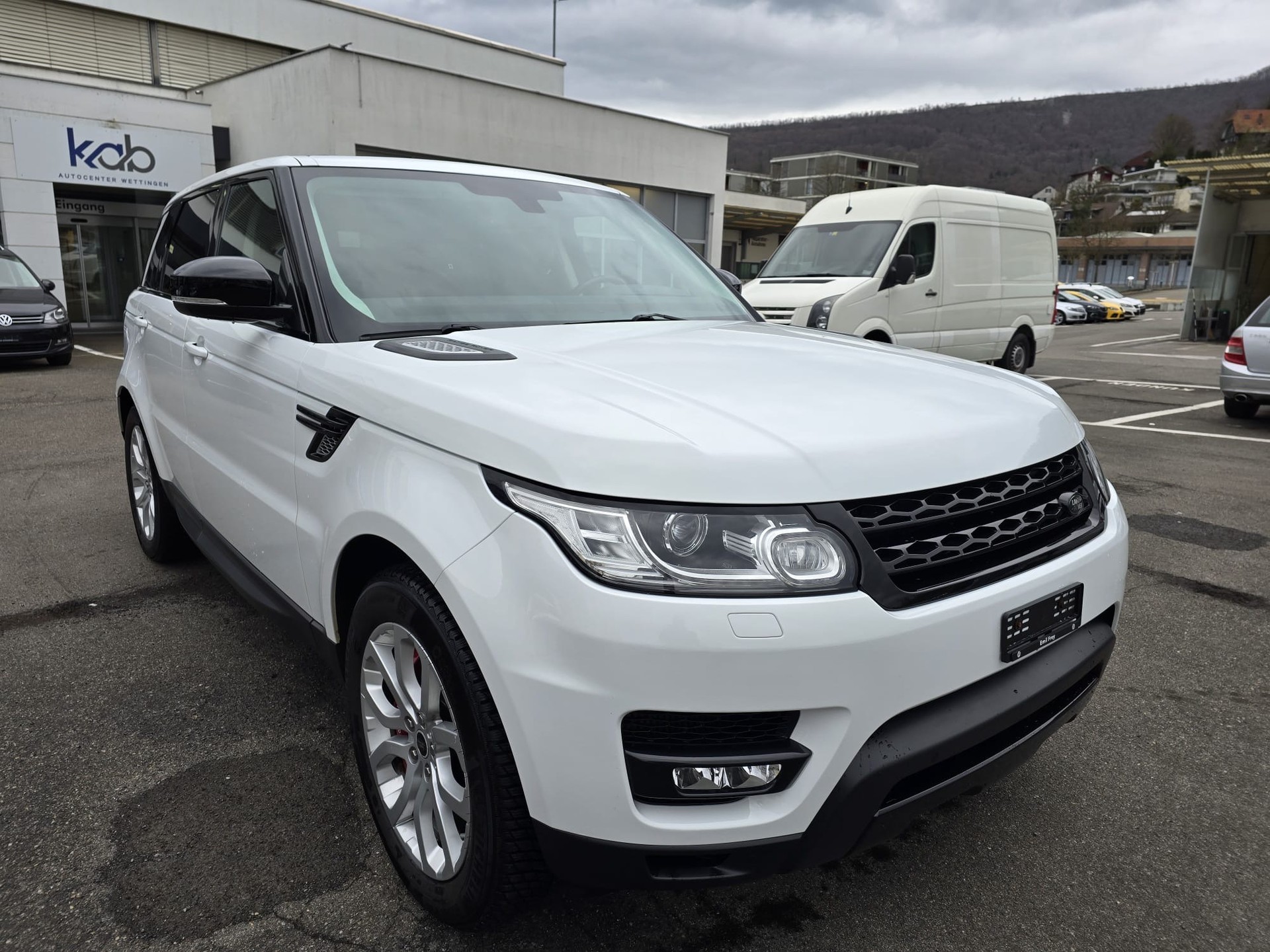 LAND ROVER Range Rover Sport 3.0 SDV6 SE Automatic-image-0