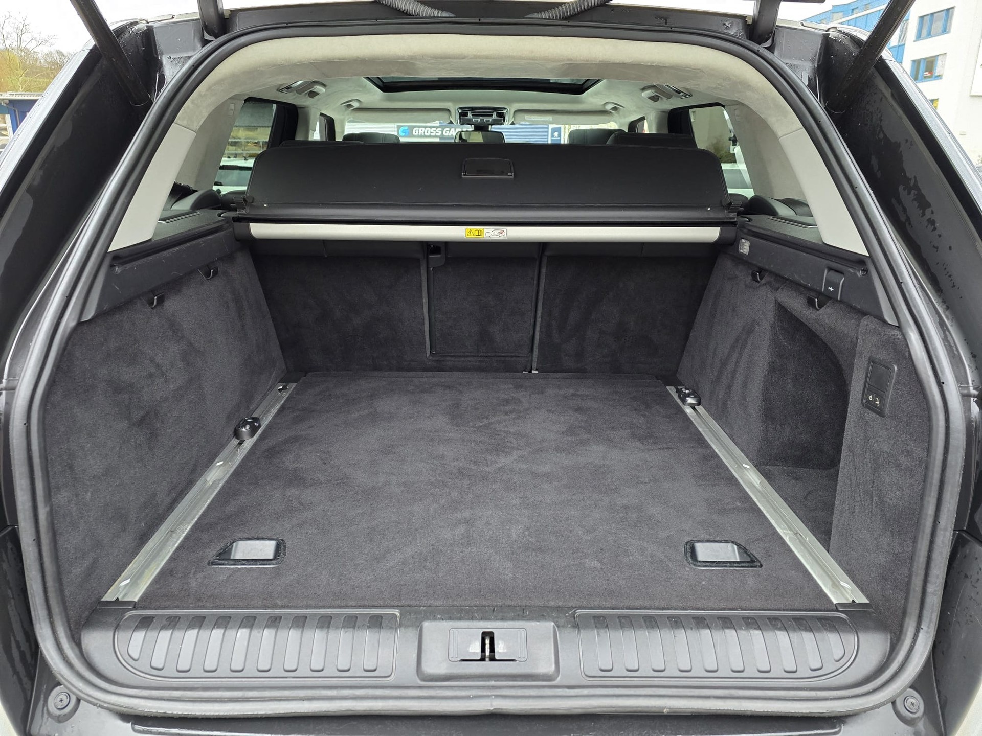 LAND ROVER Range Rover Sport 3.0 SDV6 SE Automatic-image-6