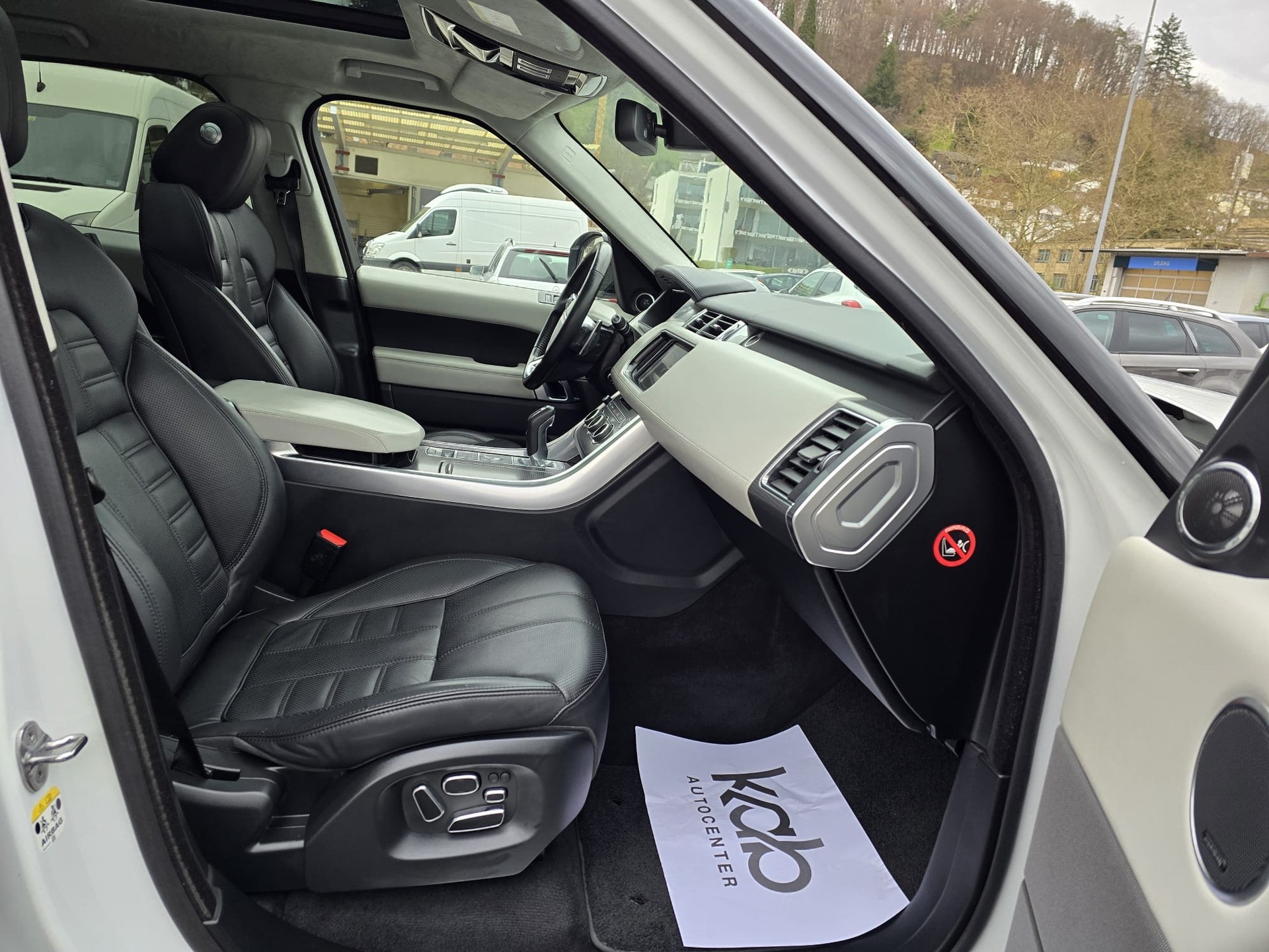 LAND ROVER Range Rover Sport 3.0 SDV6 SE Automatic-image-5