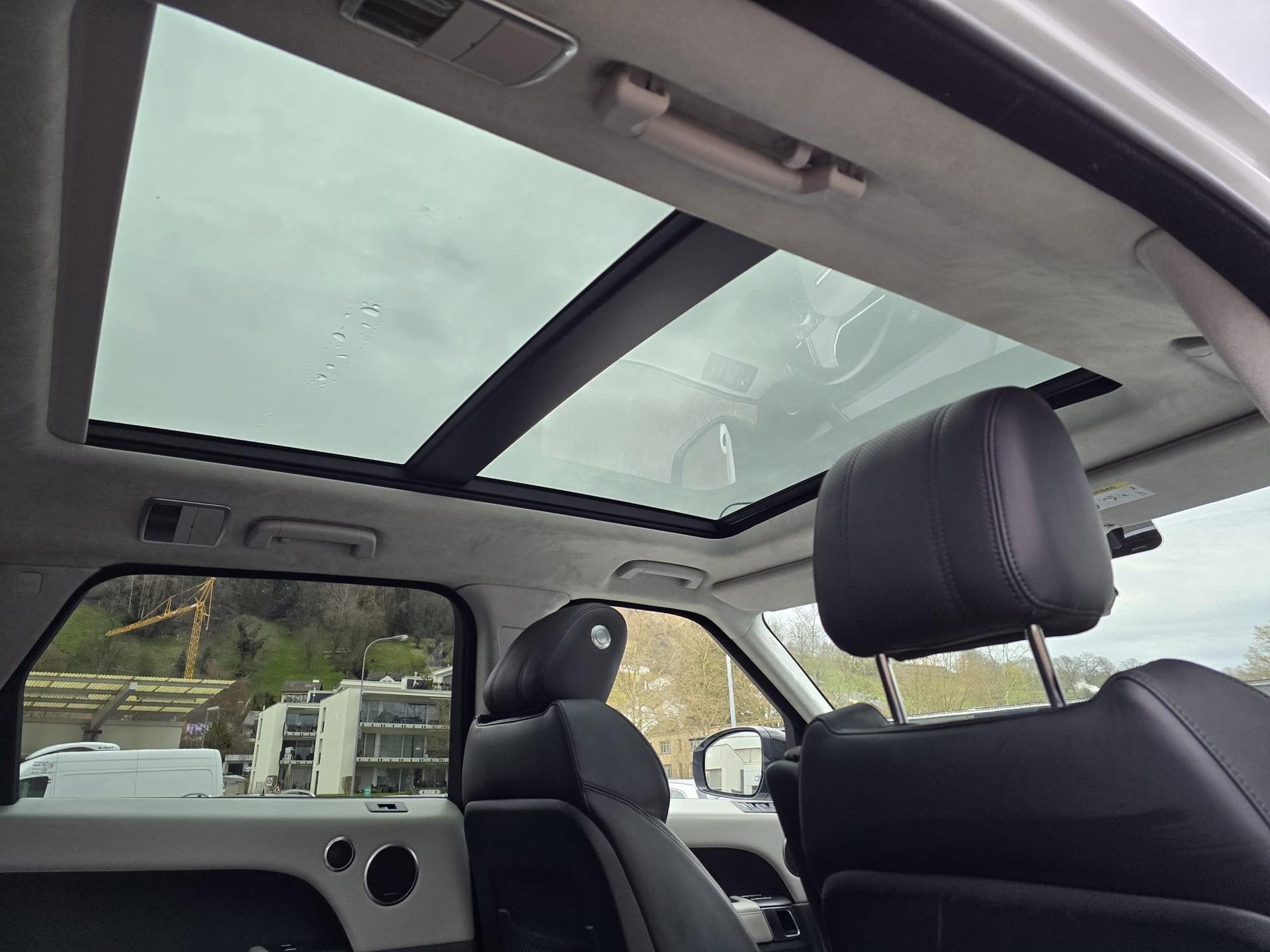 LAND ROVER Range Rover Sport 3.0 SDV6 SE Automatic-image-12