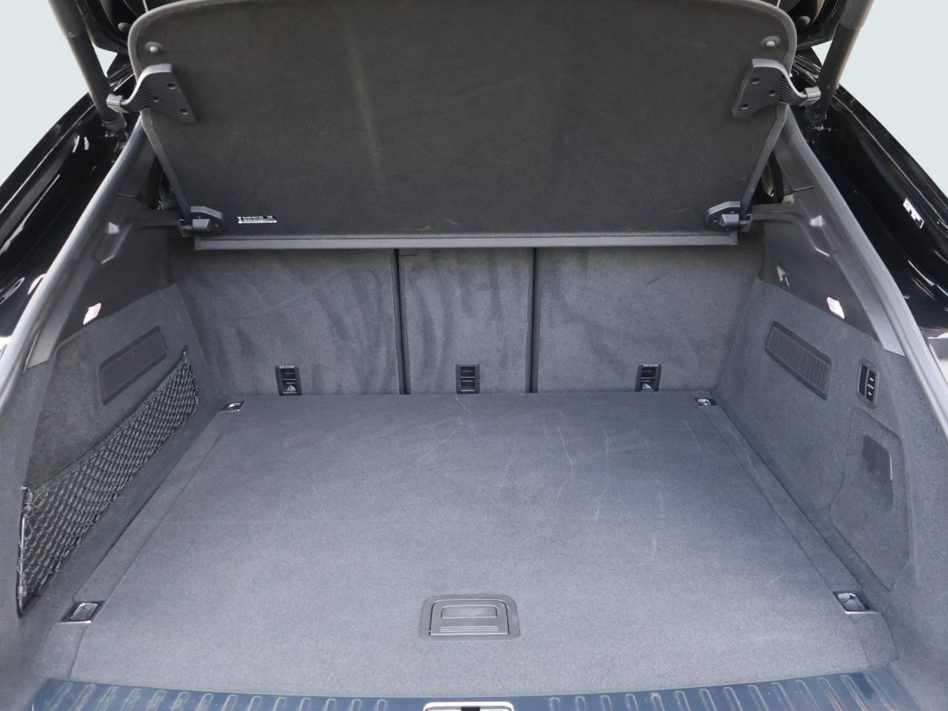 PORSCHE Cayenne S E-Hybrid Coupé-image-18