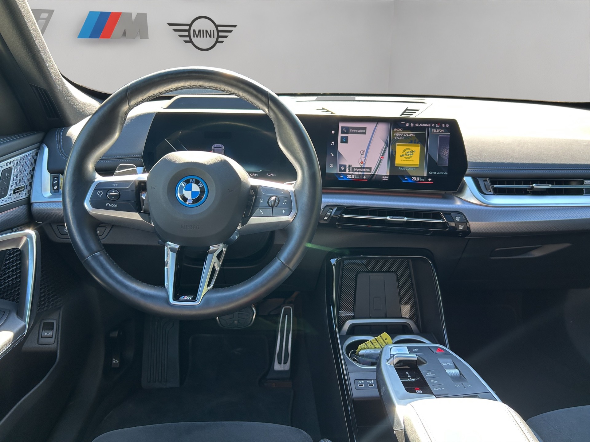 BMW iX1 xDrive 30 M Sport-image-16