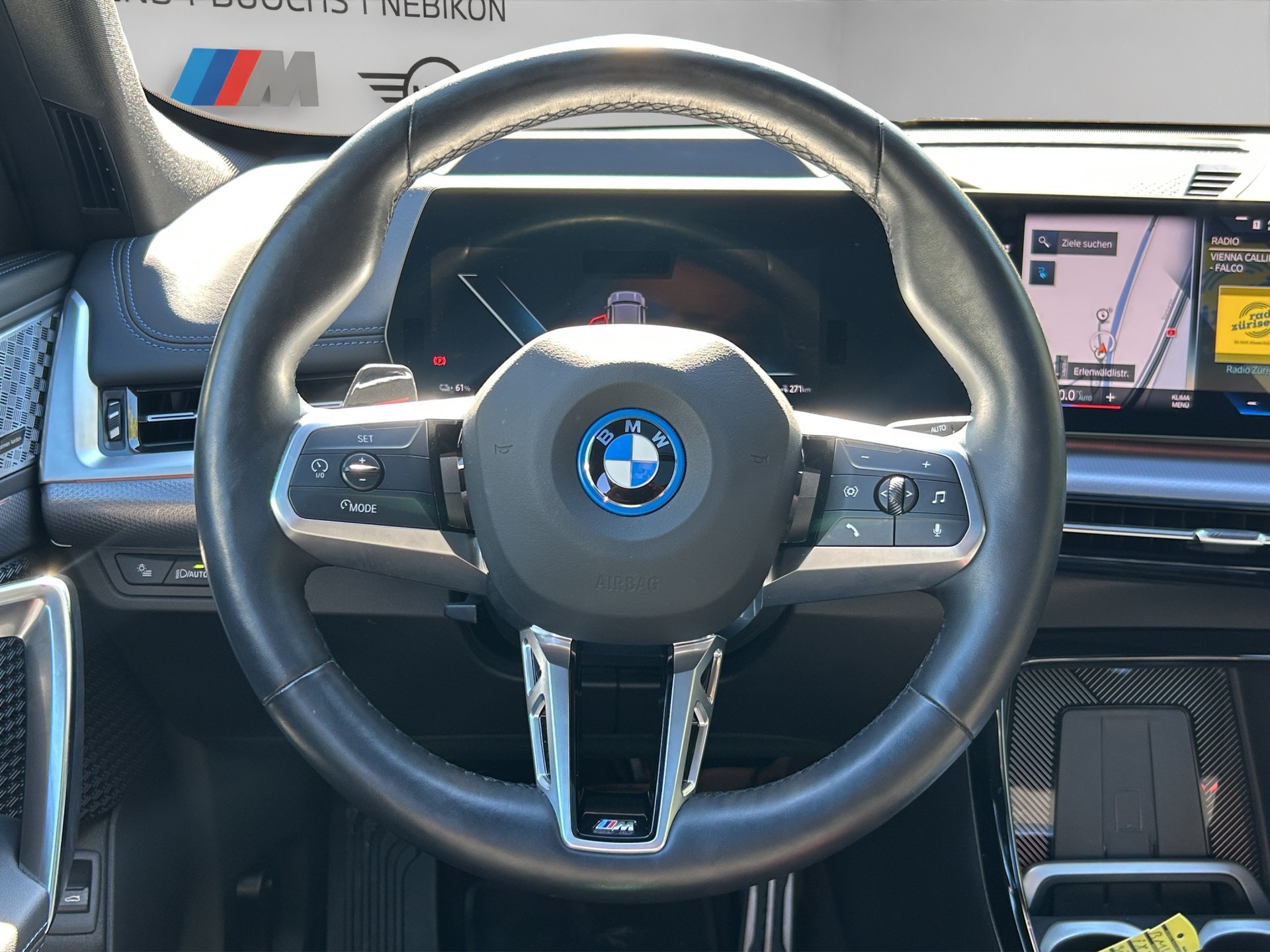 BMW iX1 xDrive 30 M Sport-image-14