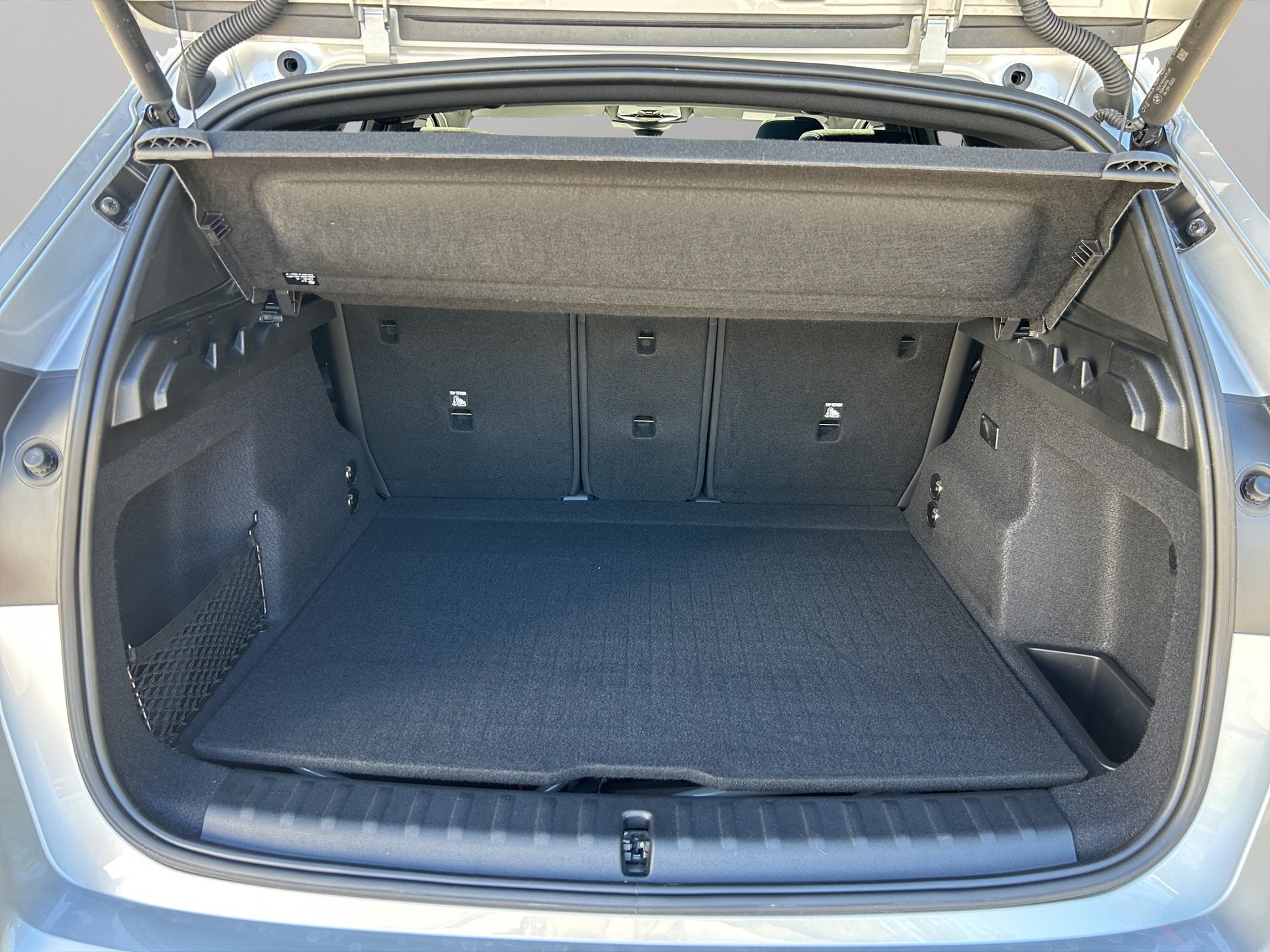 BMW iX1 xDrive 30 M Sport-image-20