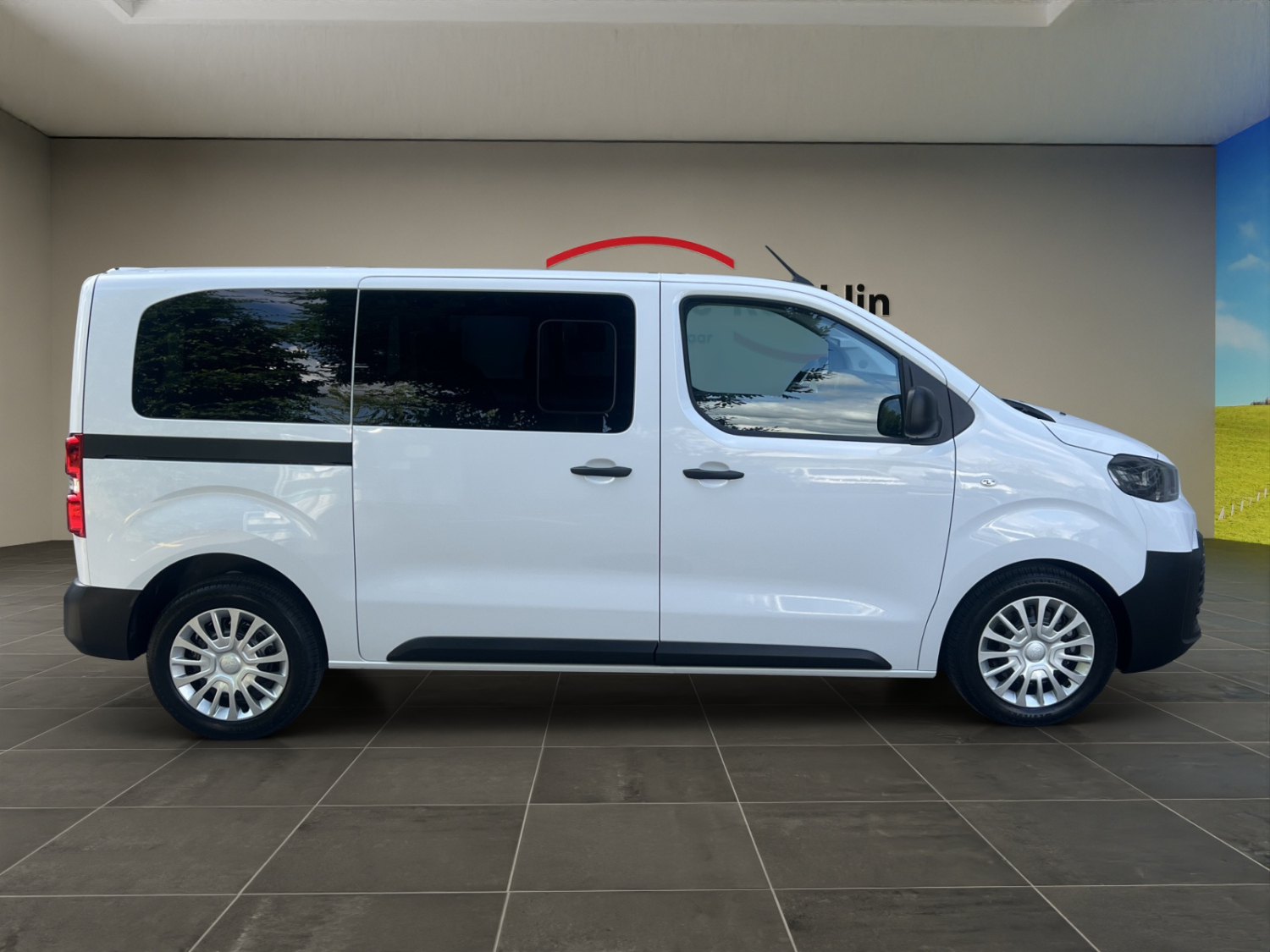 TOYOTA PROACE Verso L1 2.0 D Comfort-image-5