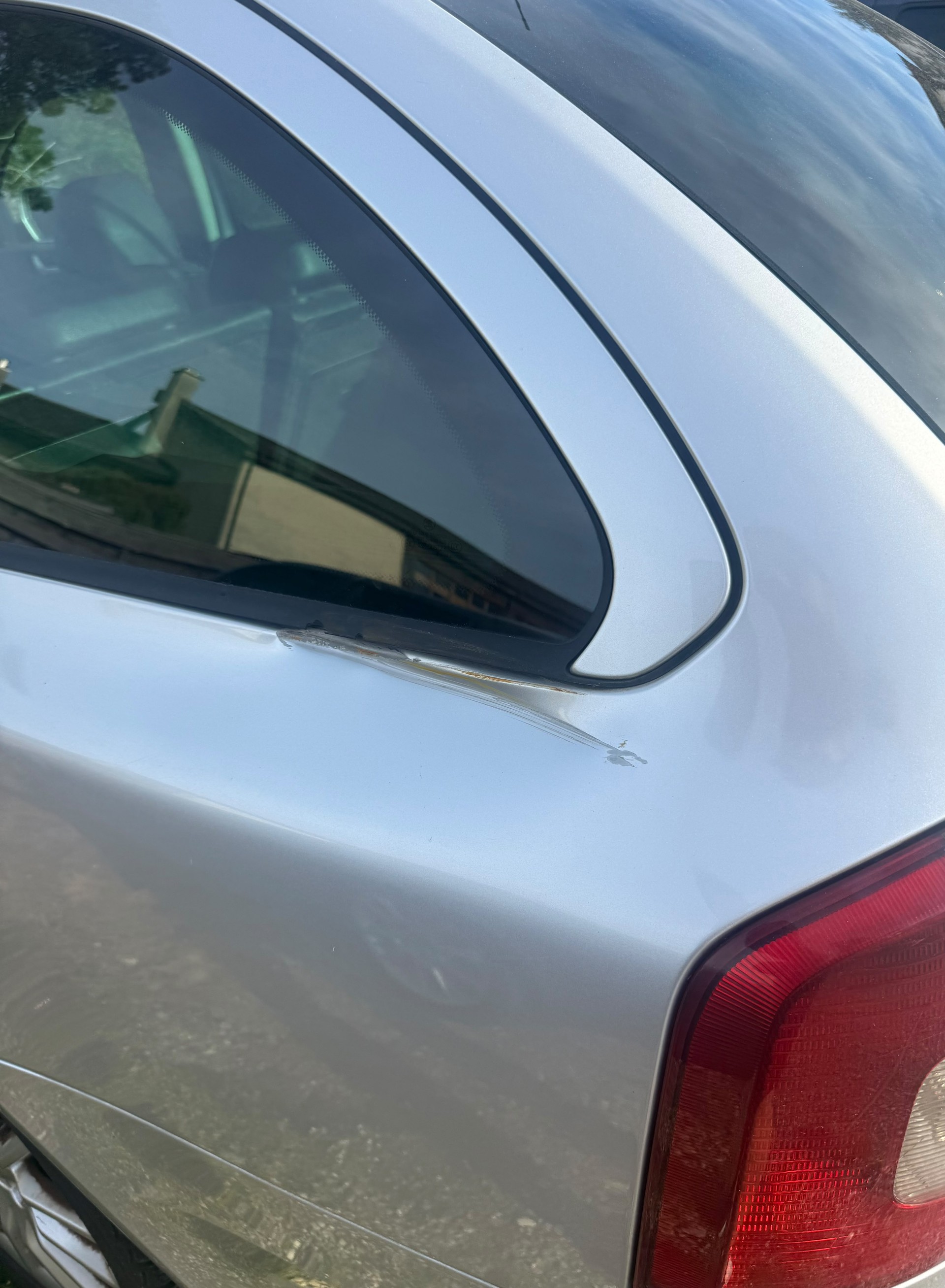 SKODA Octavia Combi 2.0 TDI Ambiente DSG-image-3