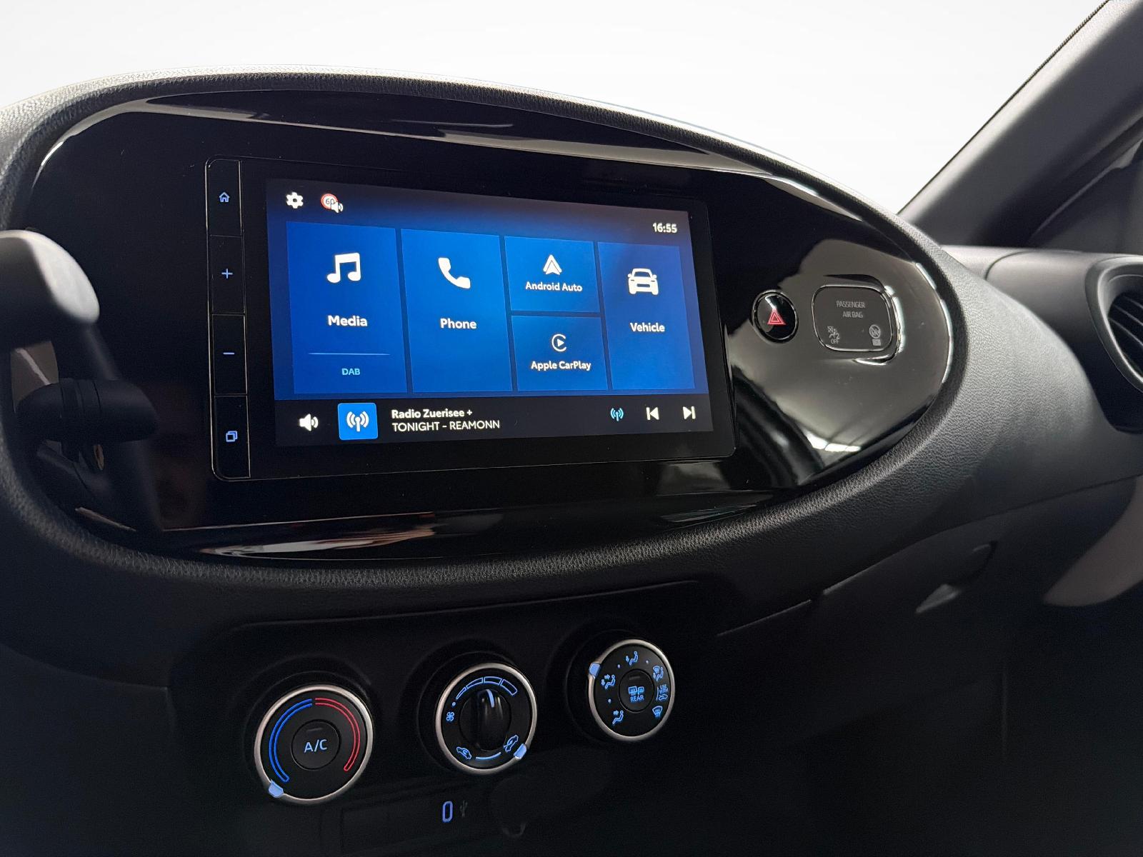TOYOTA Aygo X 1.0 VVT-i Comfort-image-13