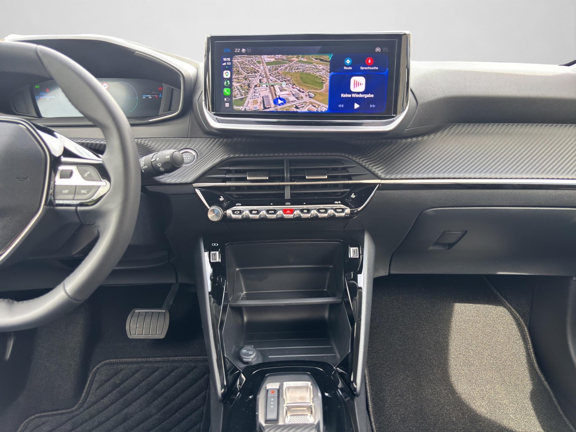 PEUGEOT 208 1.2 Hybrid Allure-image-5