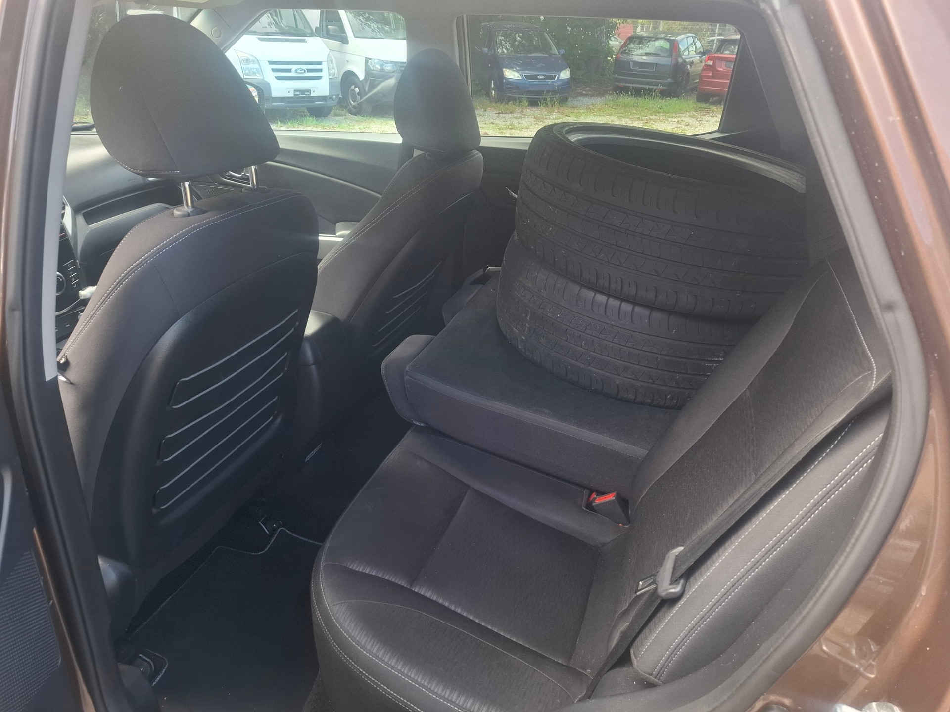 KGM-SsangYong Tivoli 1.6 eXDi Cityscape 4WD-image-10