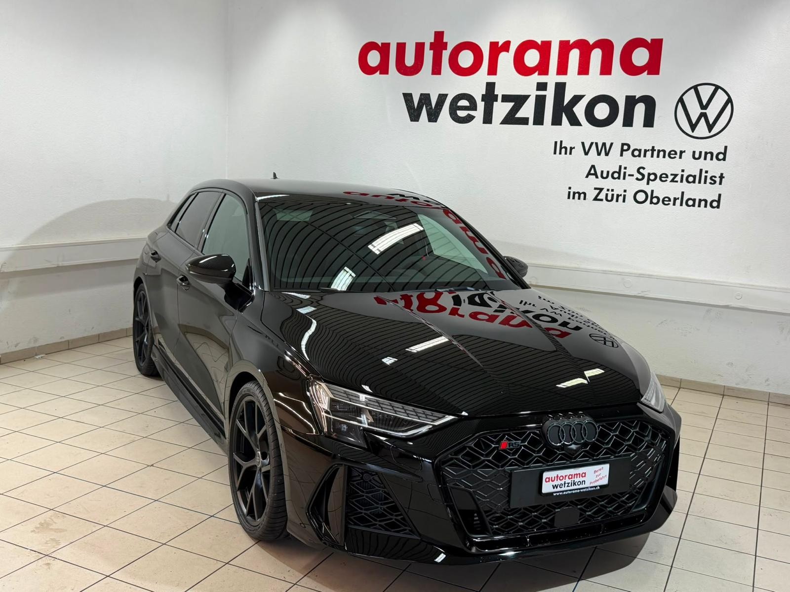 AUDI RS3 Sportback 2.5 TSI quattro S-tronic-image-1