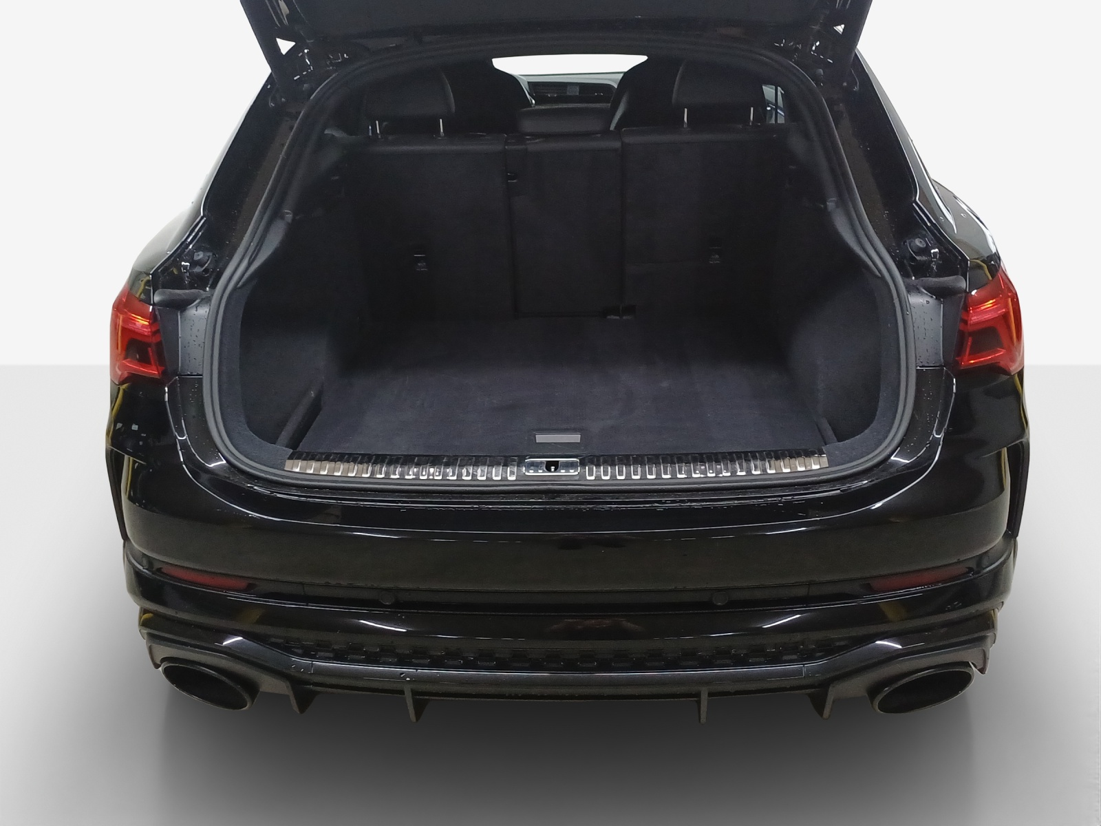 AUDI RS Q3 Sportback quattro S tronic-image-12