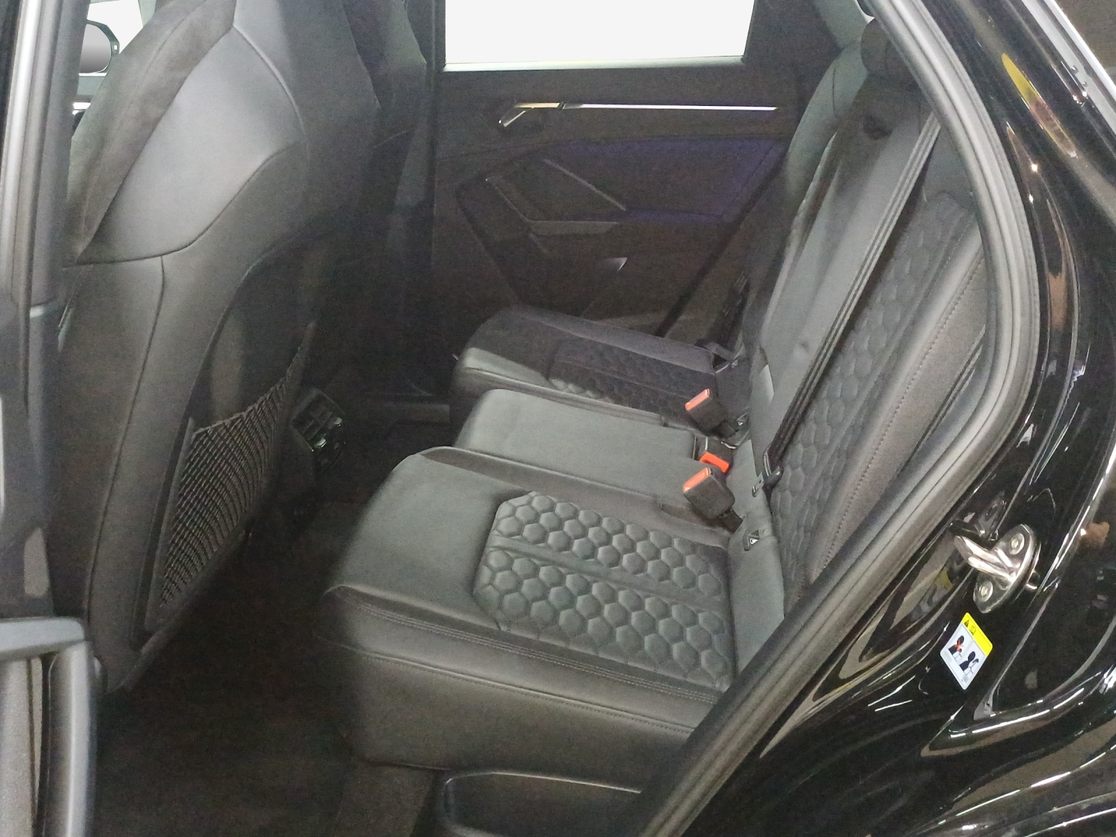AUDI RS Q3 Sportback quattro S tronic-image-11