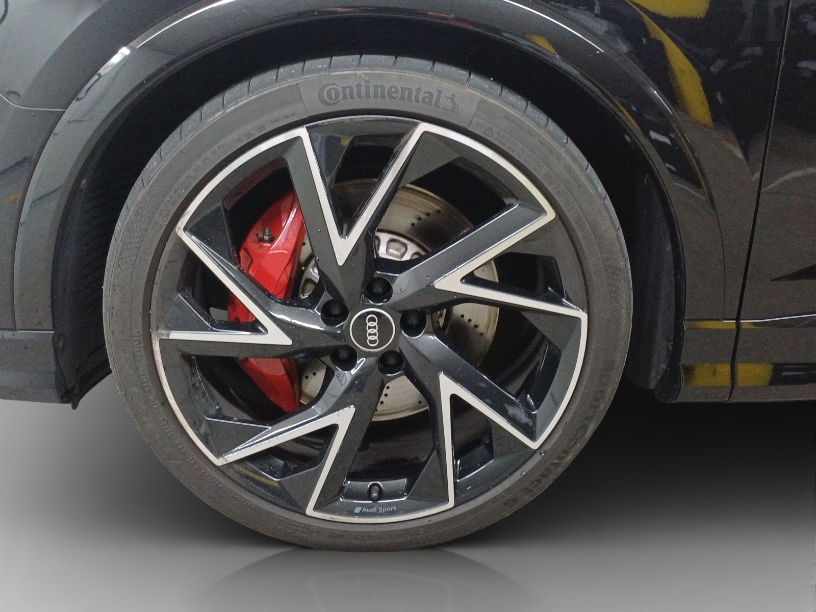 AUDI RS Q3 Sportback quattro S tronic-image-15