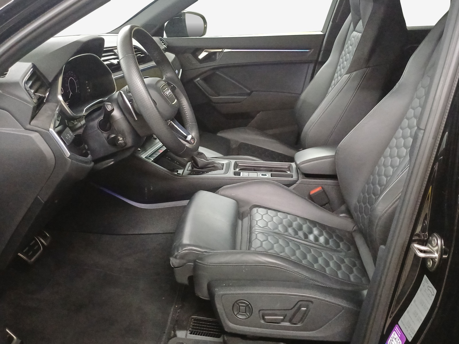 AUDI RS Q3 Sportback quattro S tronic-image-7