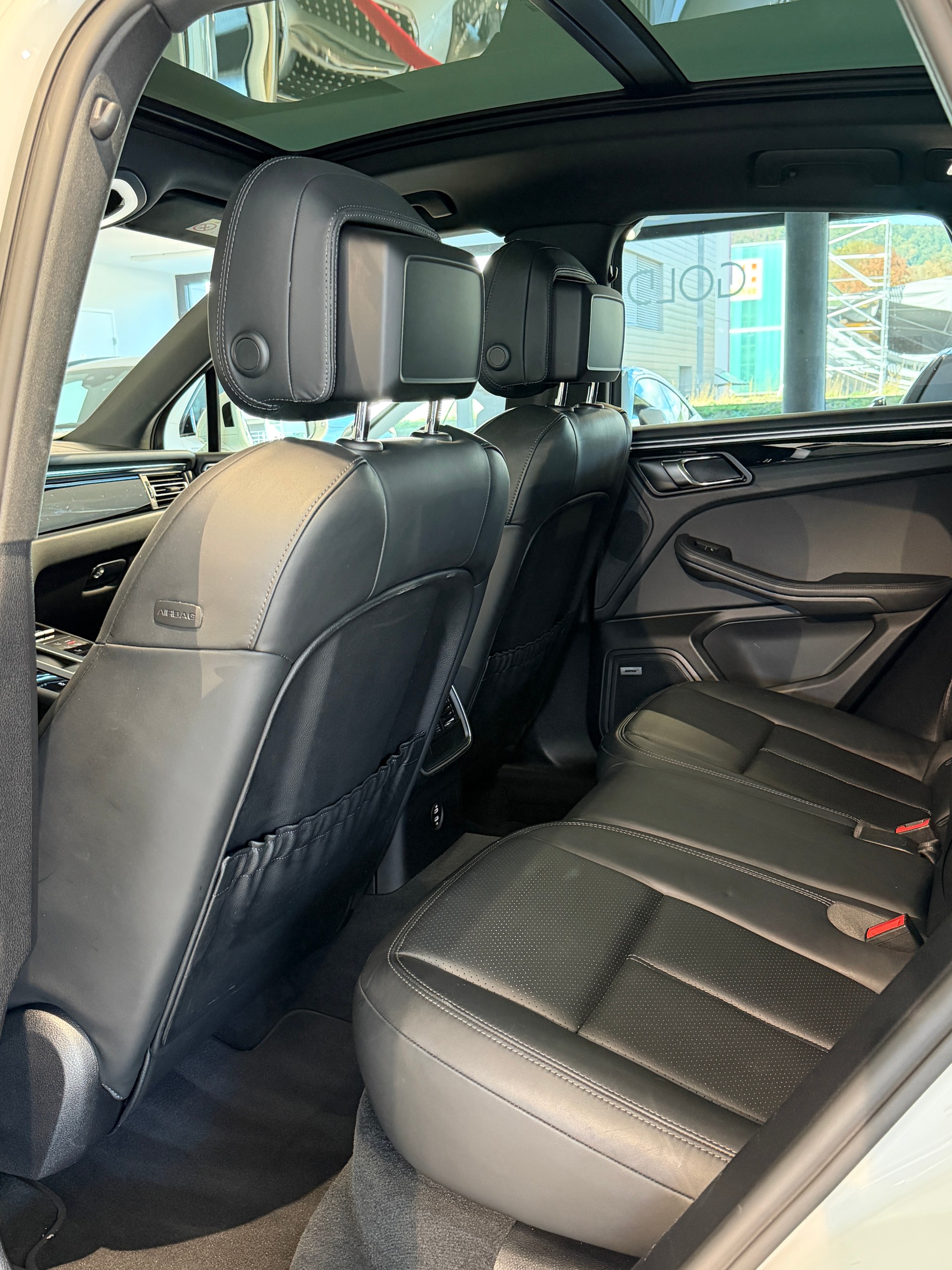PORSCHE Macan PDK-image-13