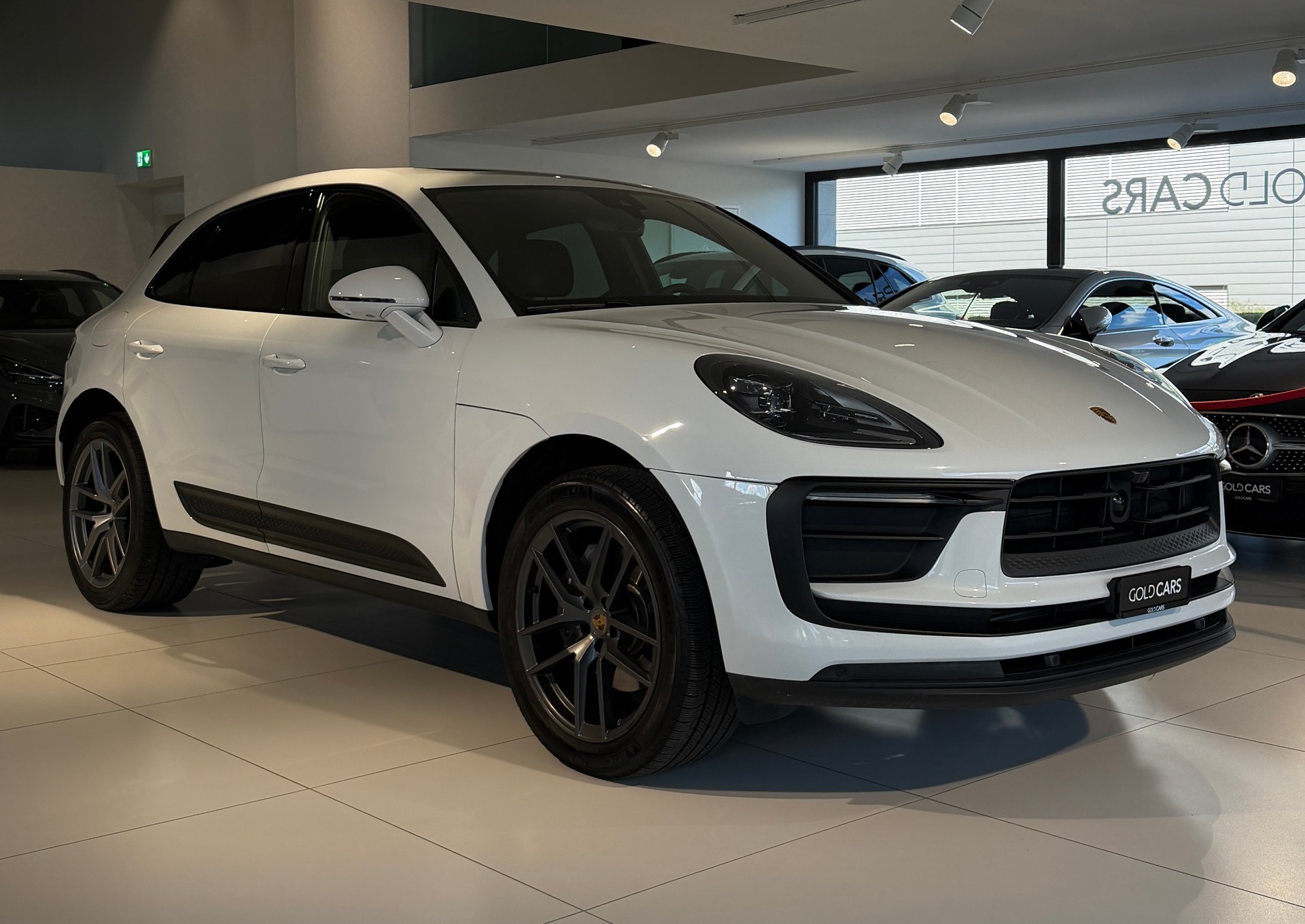 PORSCHE Macan PDK-image-1