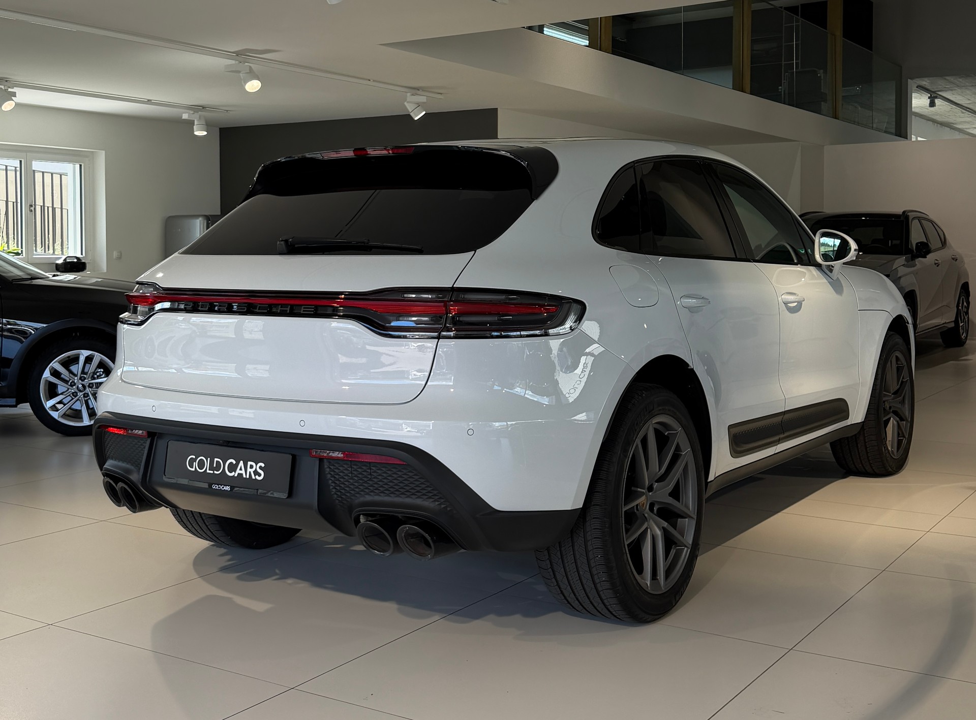 PORSCHE Macan PDK-image-6