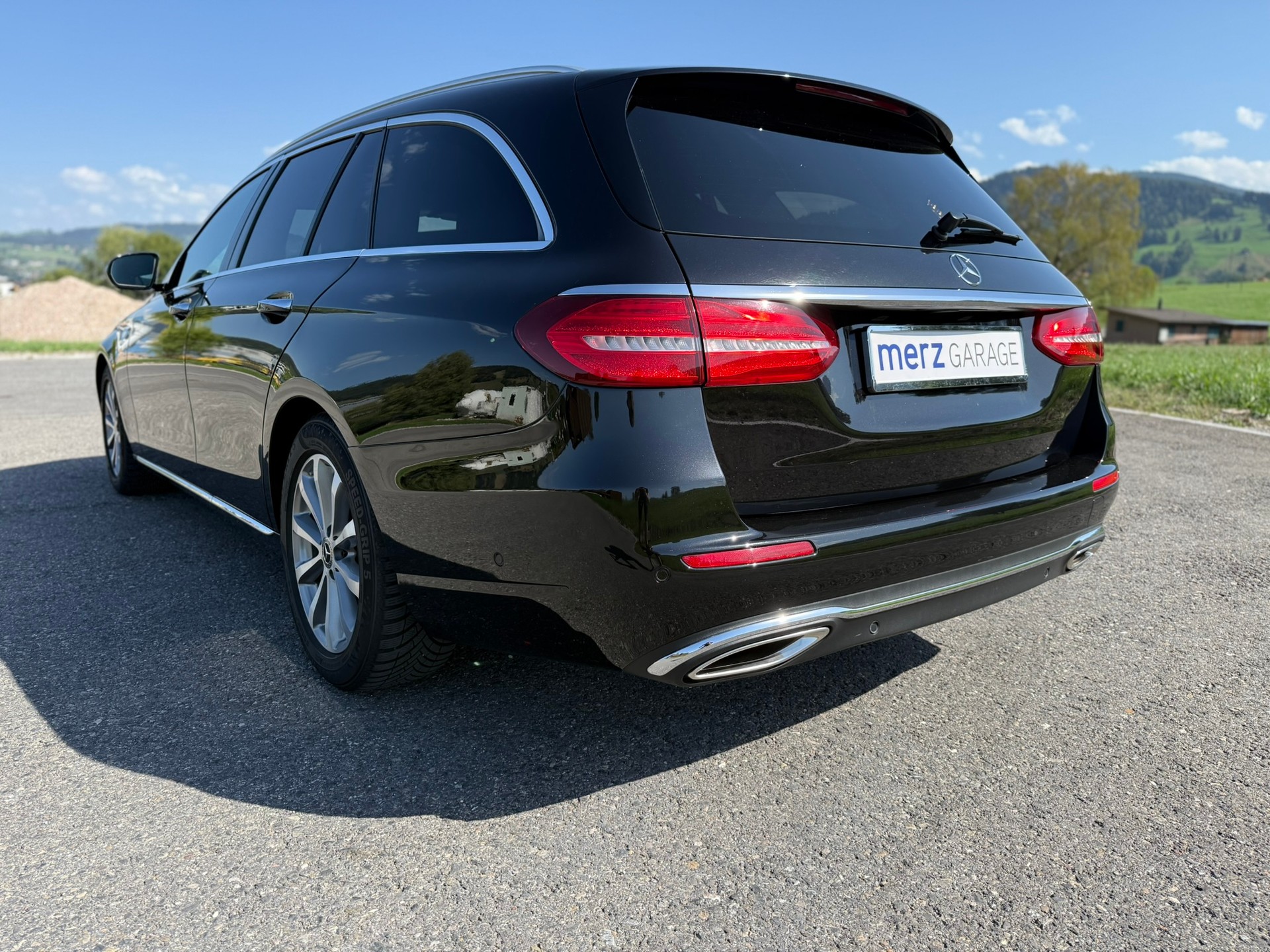 MERCEDES-BENZ E 200 Avantgarde 9G-Tronic-image-5