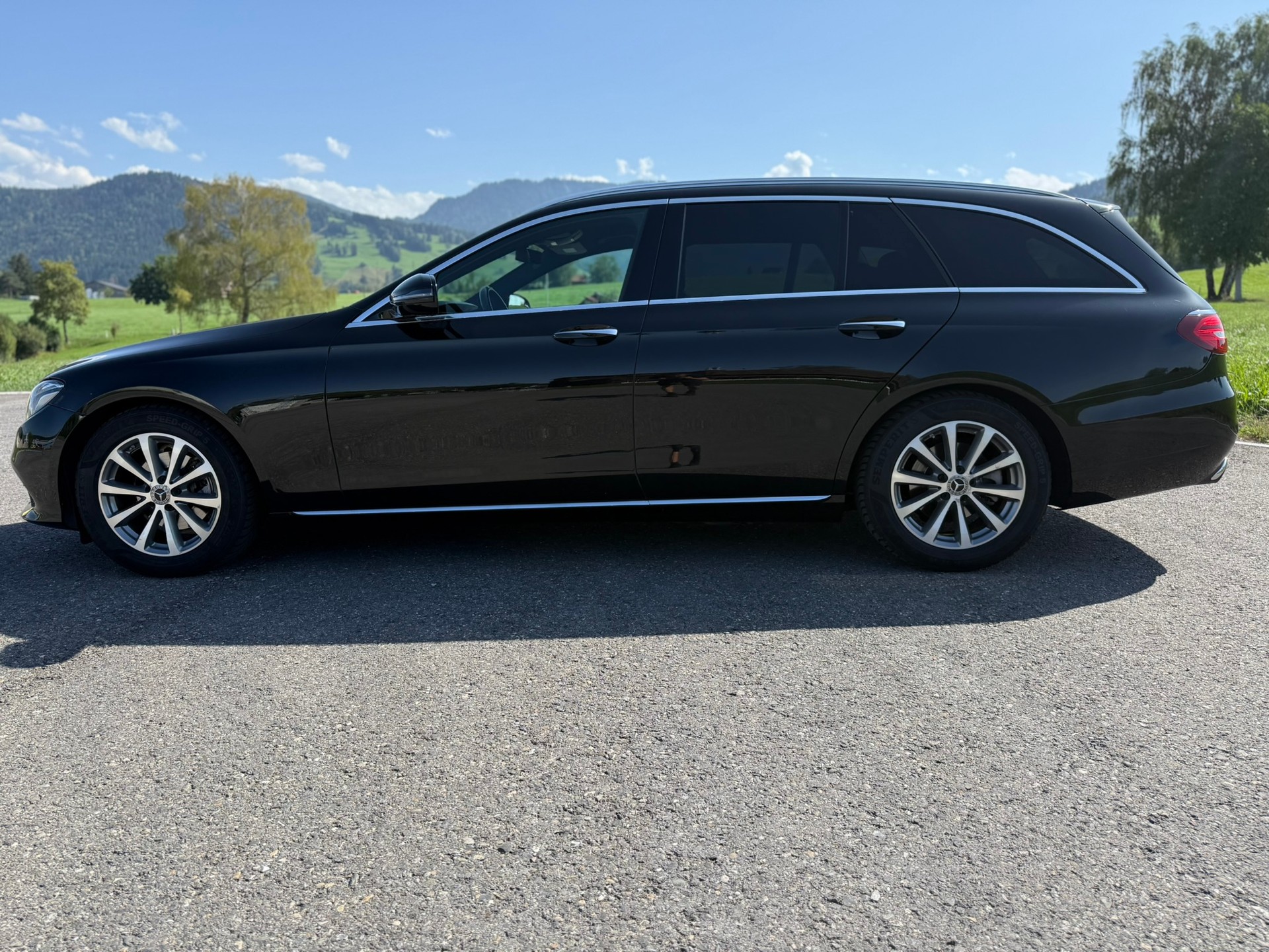 MERCEDES-BENZ E 200 Avantgarde 9G-Tronic-image-7