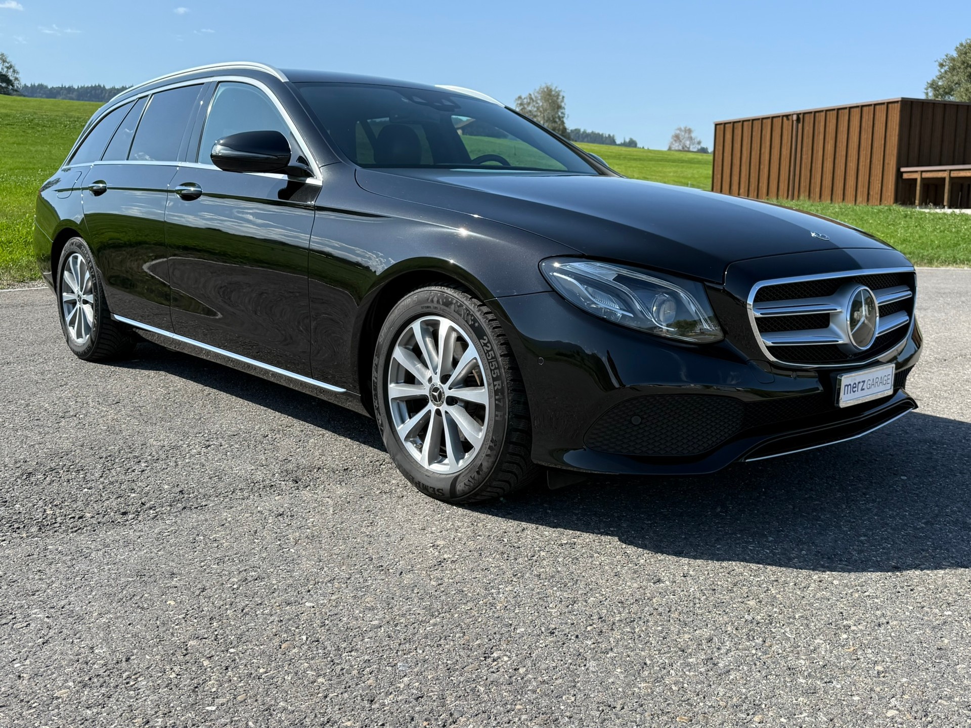 MERCEDES-BENZ E 200 Avantgarde 9G-Tronic-image-2