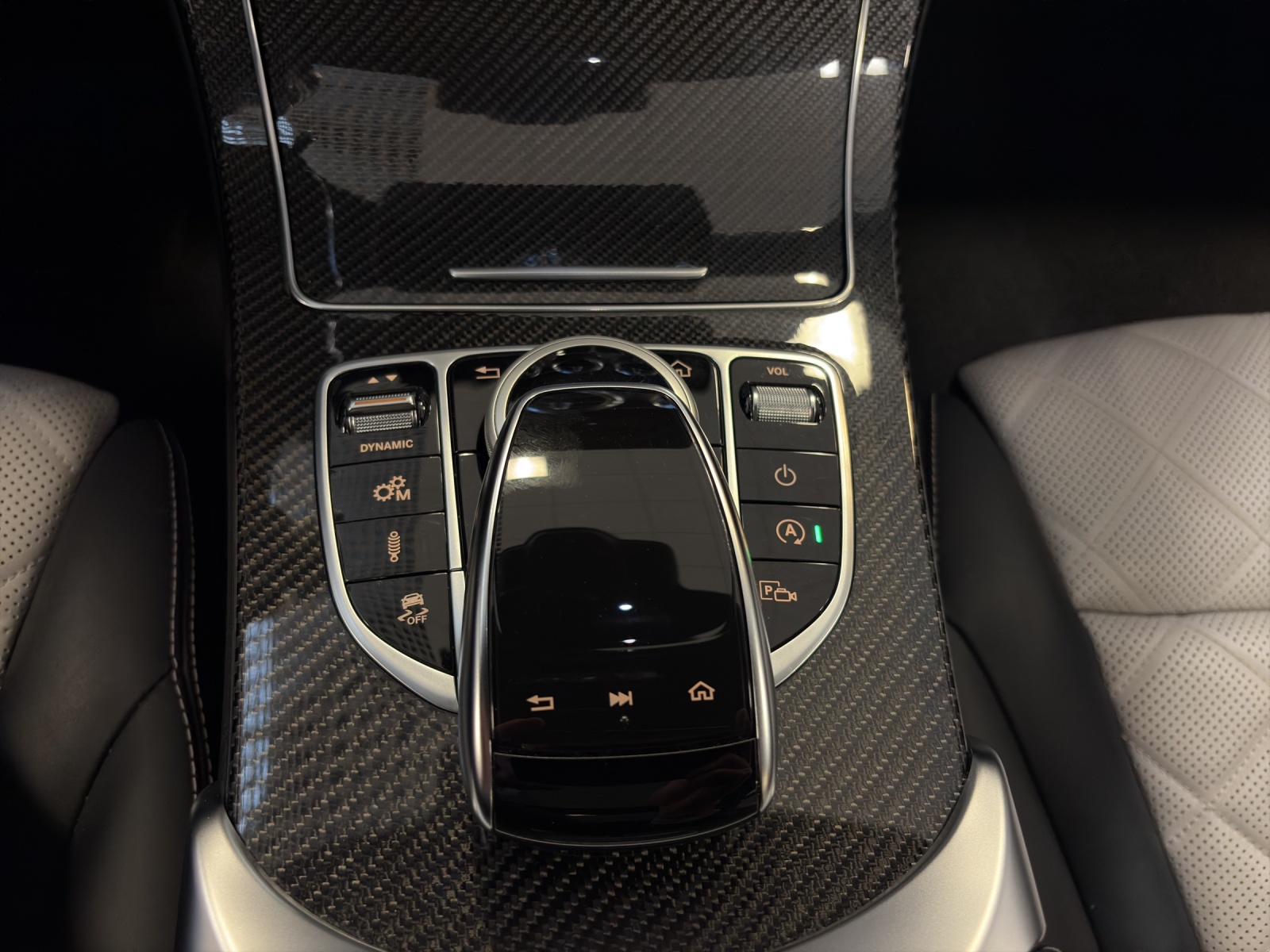 MERCEDES-BENZ C 43 AMG 4Matic 9G-Tronic-image-12