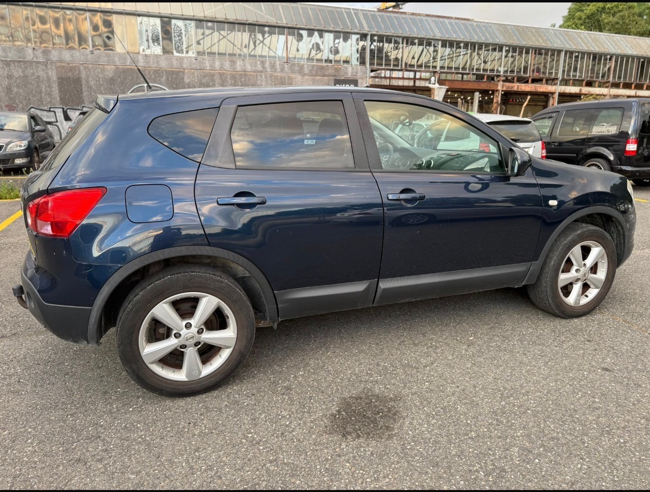 NISSAN Qashqai 2.0 4WD visia-image-3