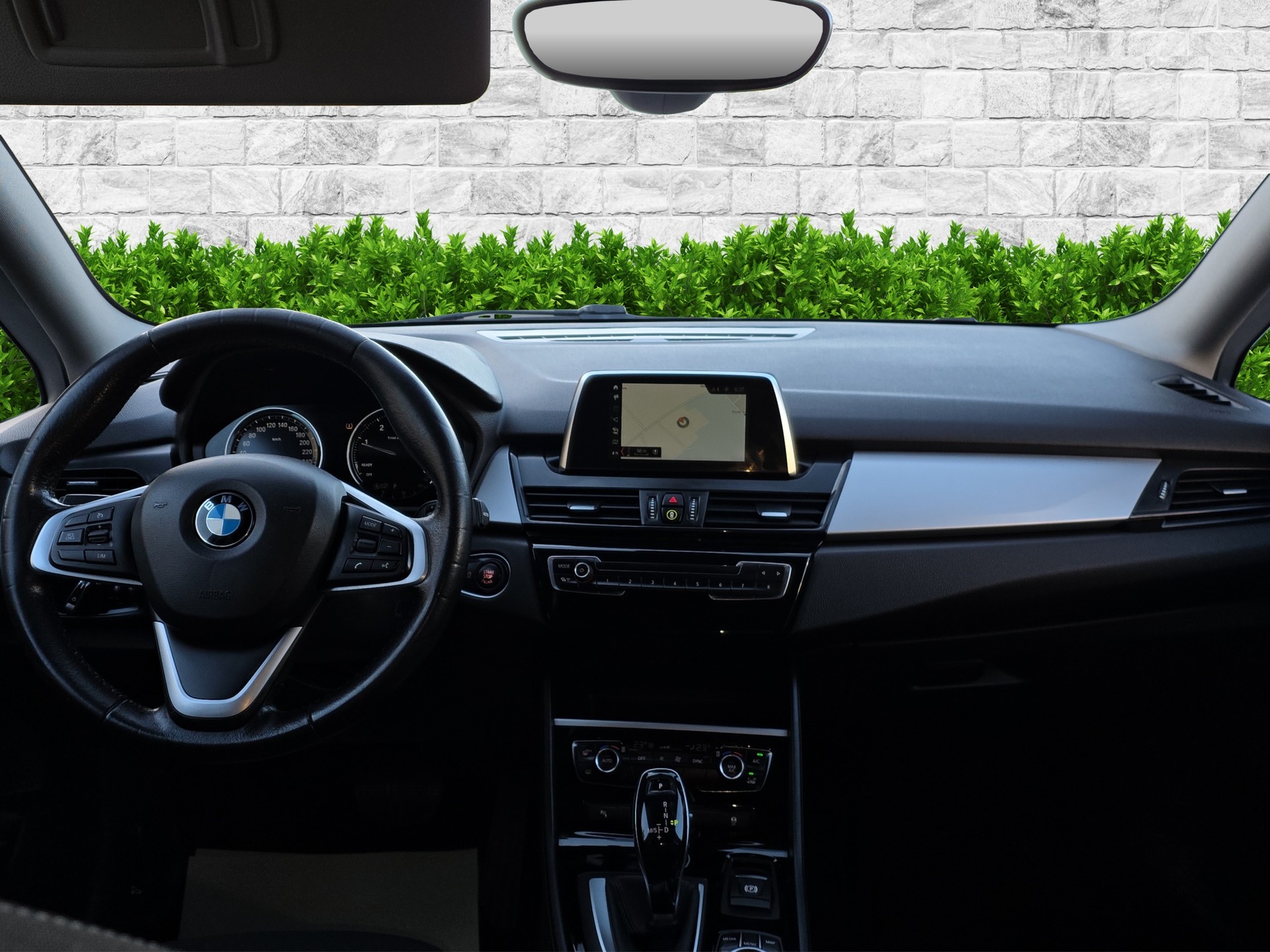 BMW 218d xDrive Gran Tourer Swiss Adv. Sport Stept.-image-8