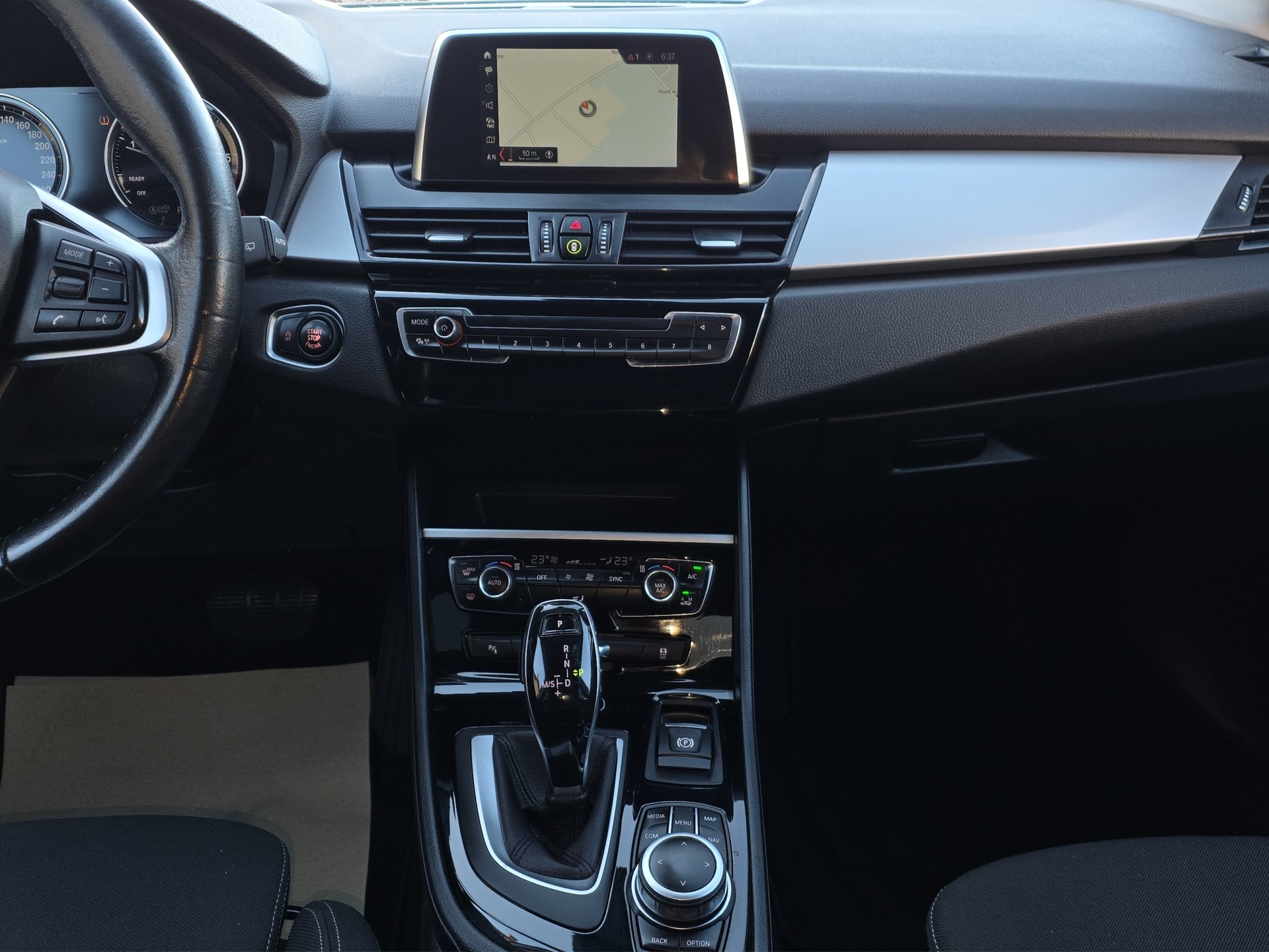 BMW 218d xDrive Gran Tourer Swiss Adv. Sport Stept.-image-9