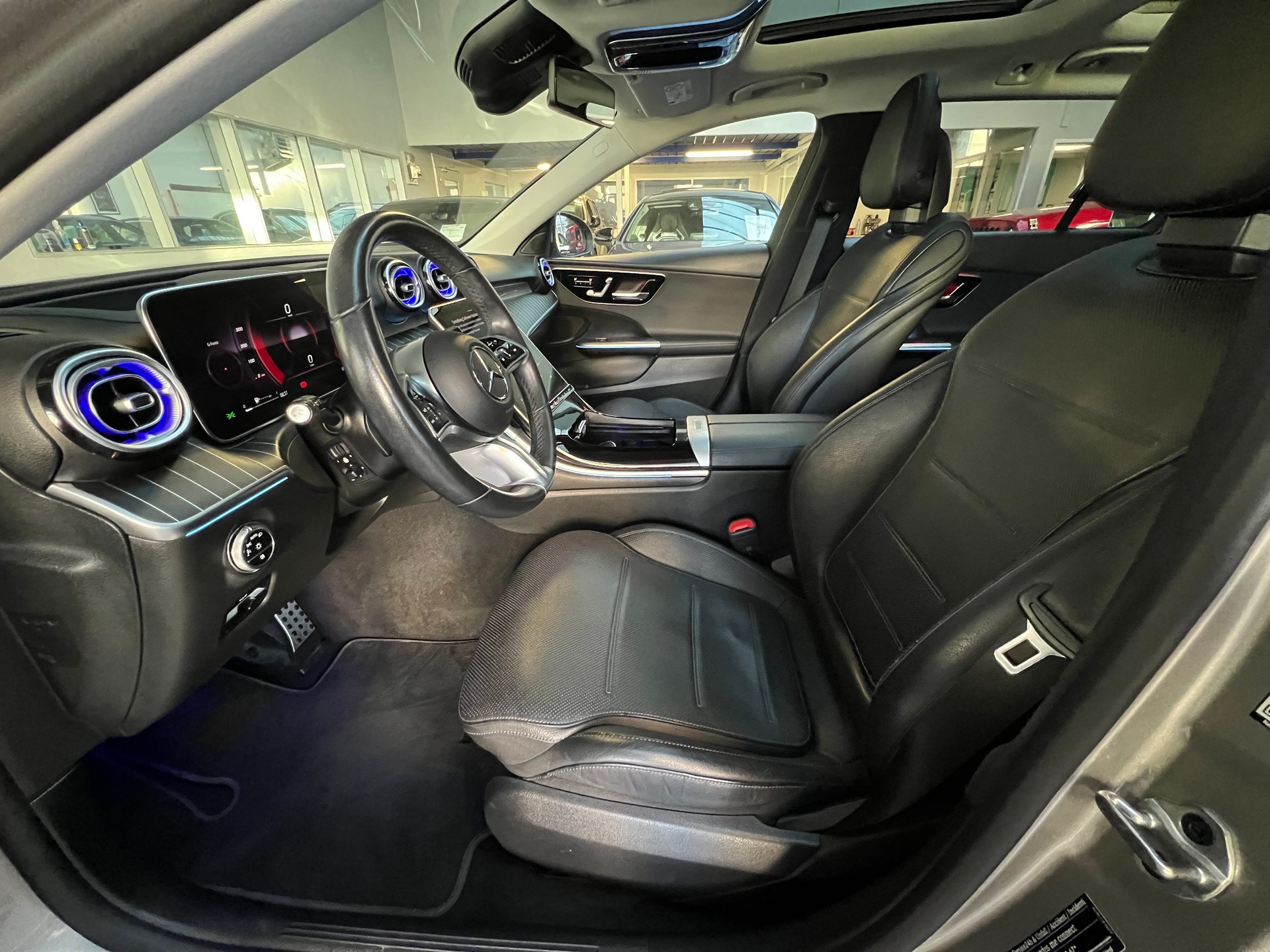 MERCEDES-BENZ C 200 T 4Matic All-Terain Avantgarde-image-9