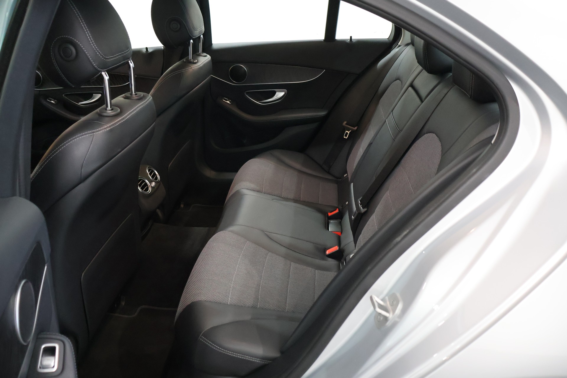 MERCEDES-BENZ C 200 Avantgarde 4Matic 7G-Tronic-image-10