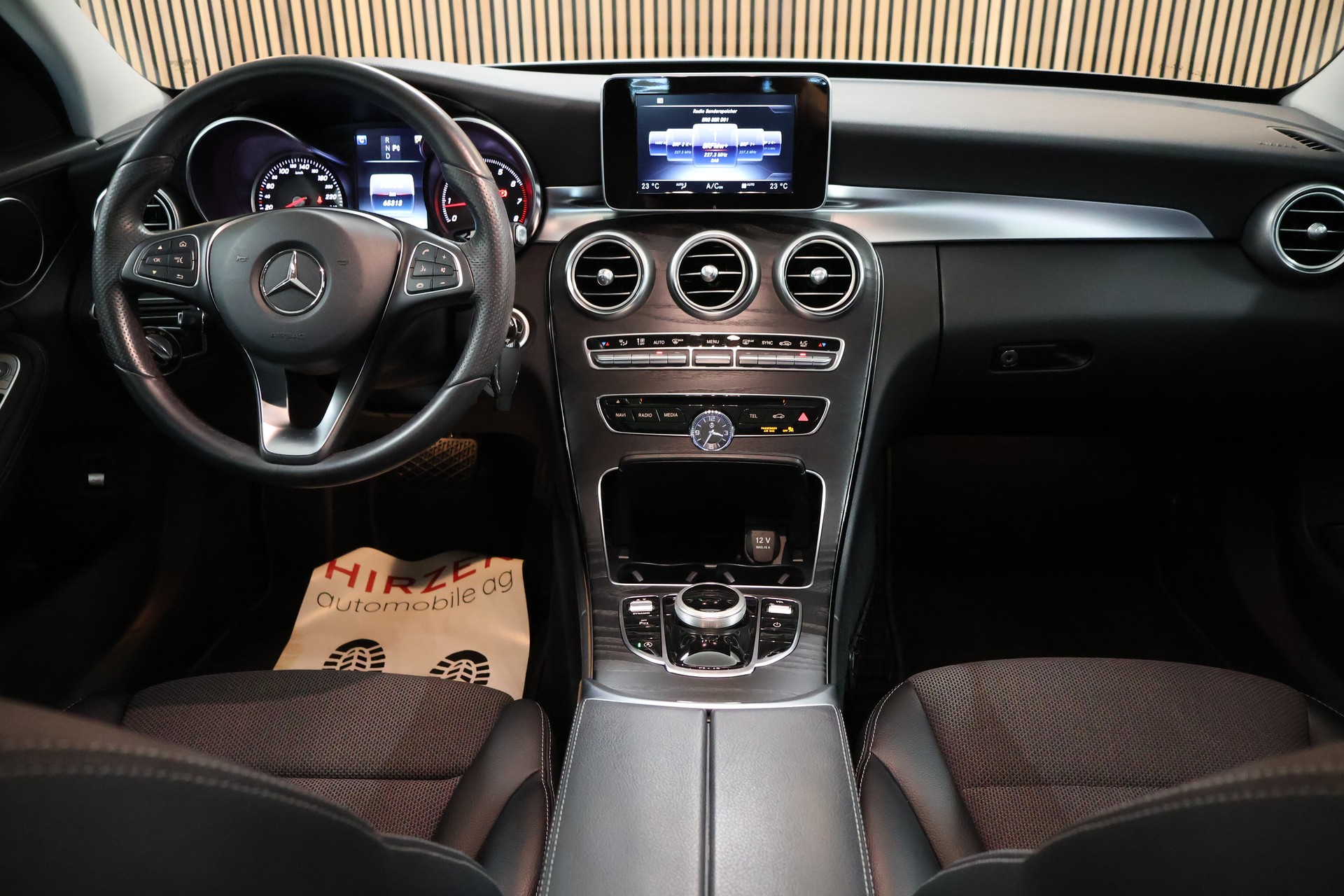 MERCEDES-BENZ C 200 Avantgarde 4Matic 7G-Tronic-image-16