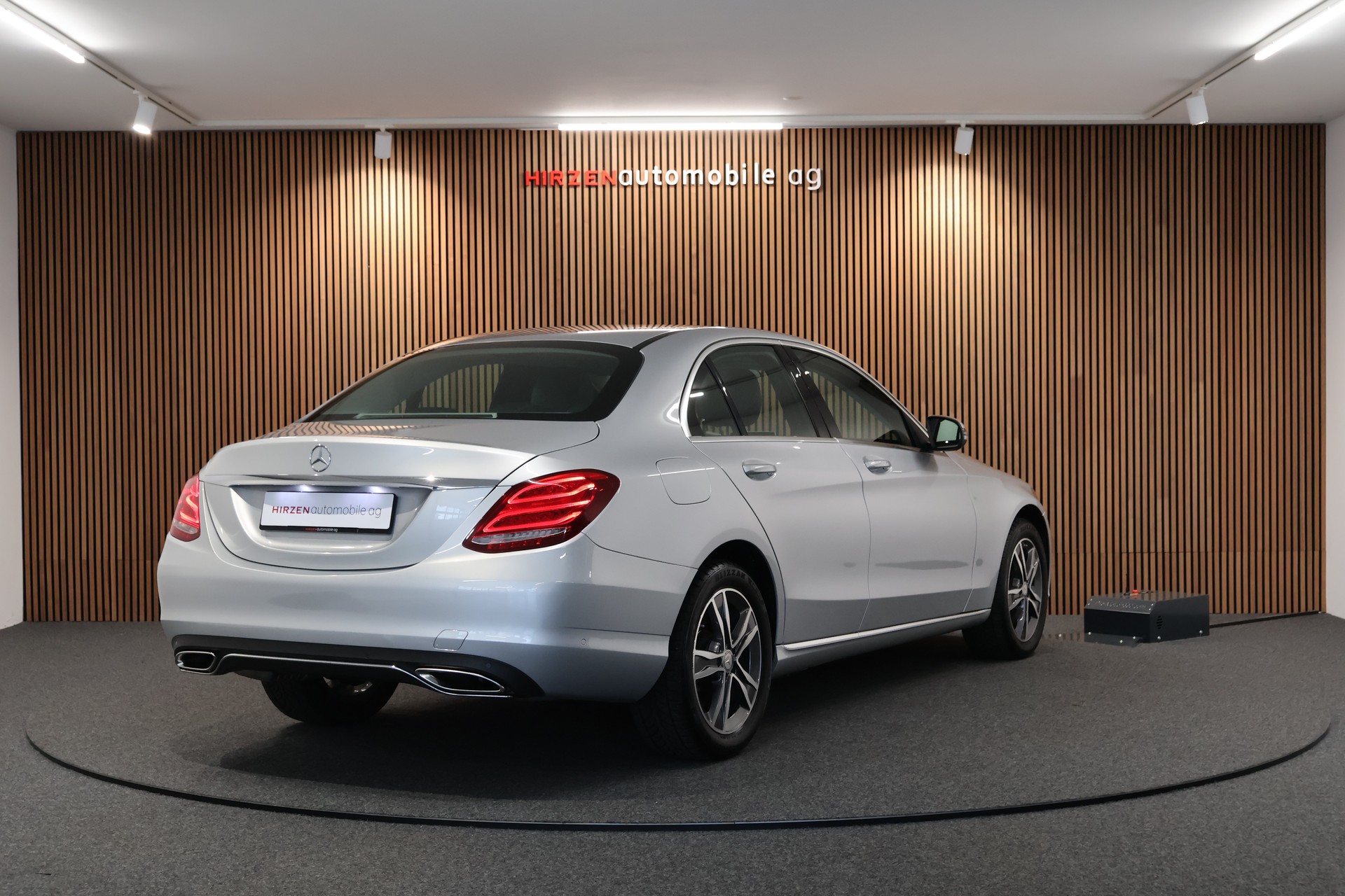 MERCEDES-BENZ C 200 Avantgarde 4Matic 7G-Tronic-image-4