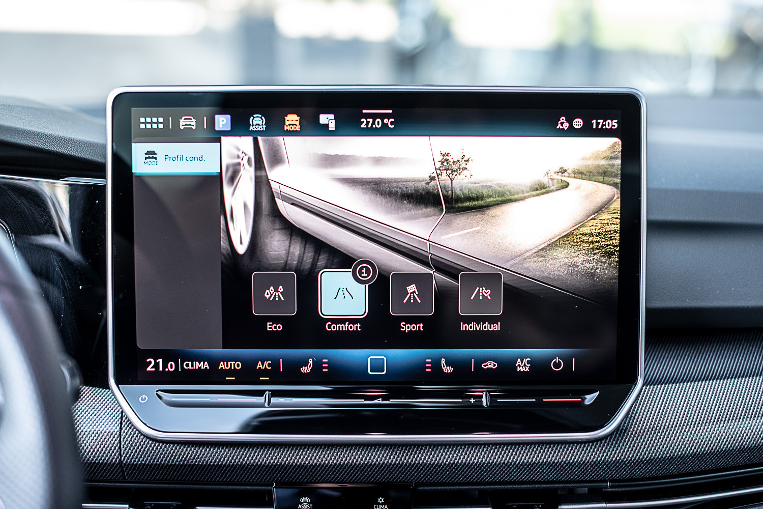 VW Golf Variant 2.0 R-Line 4 Motion DSG-image-21