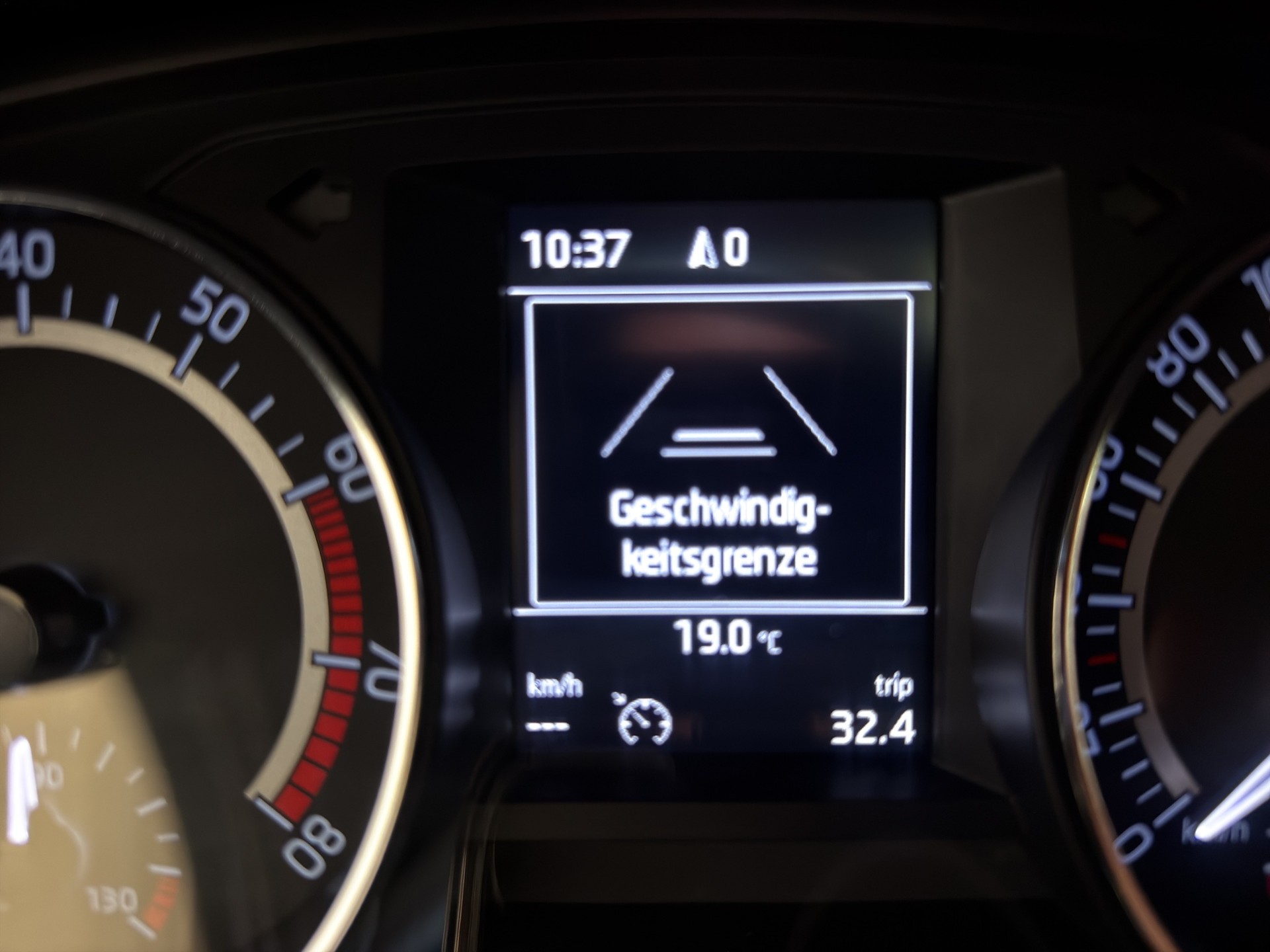SKODA Fabia 1.0 TSI Monte Carlo*NUR 29000 KM*110 PS*TOP AUSSTATTUNG*-image-14
