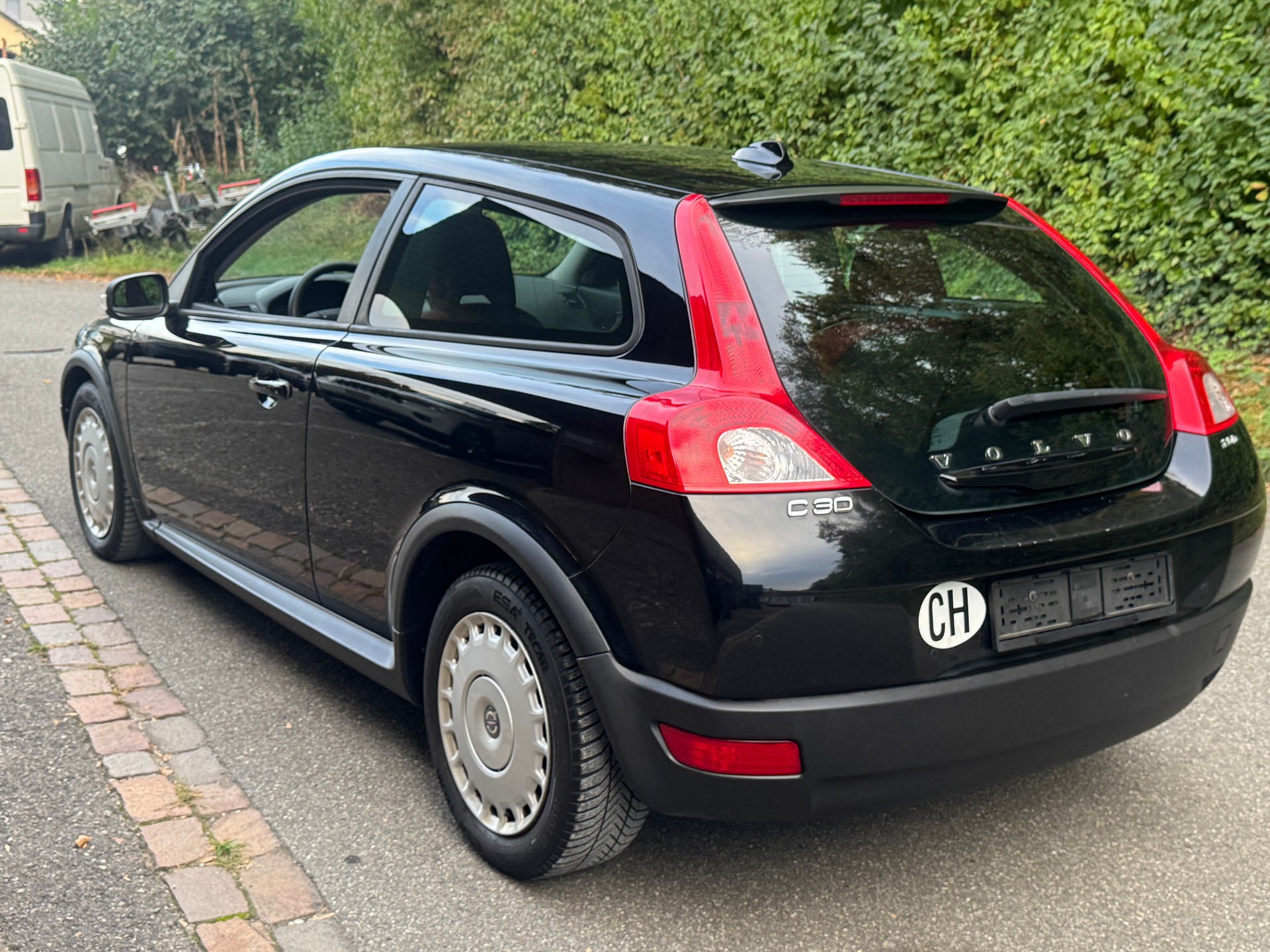 VOLVO C30 2.0D Summum Powershift-image-4
