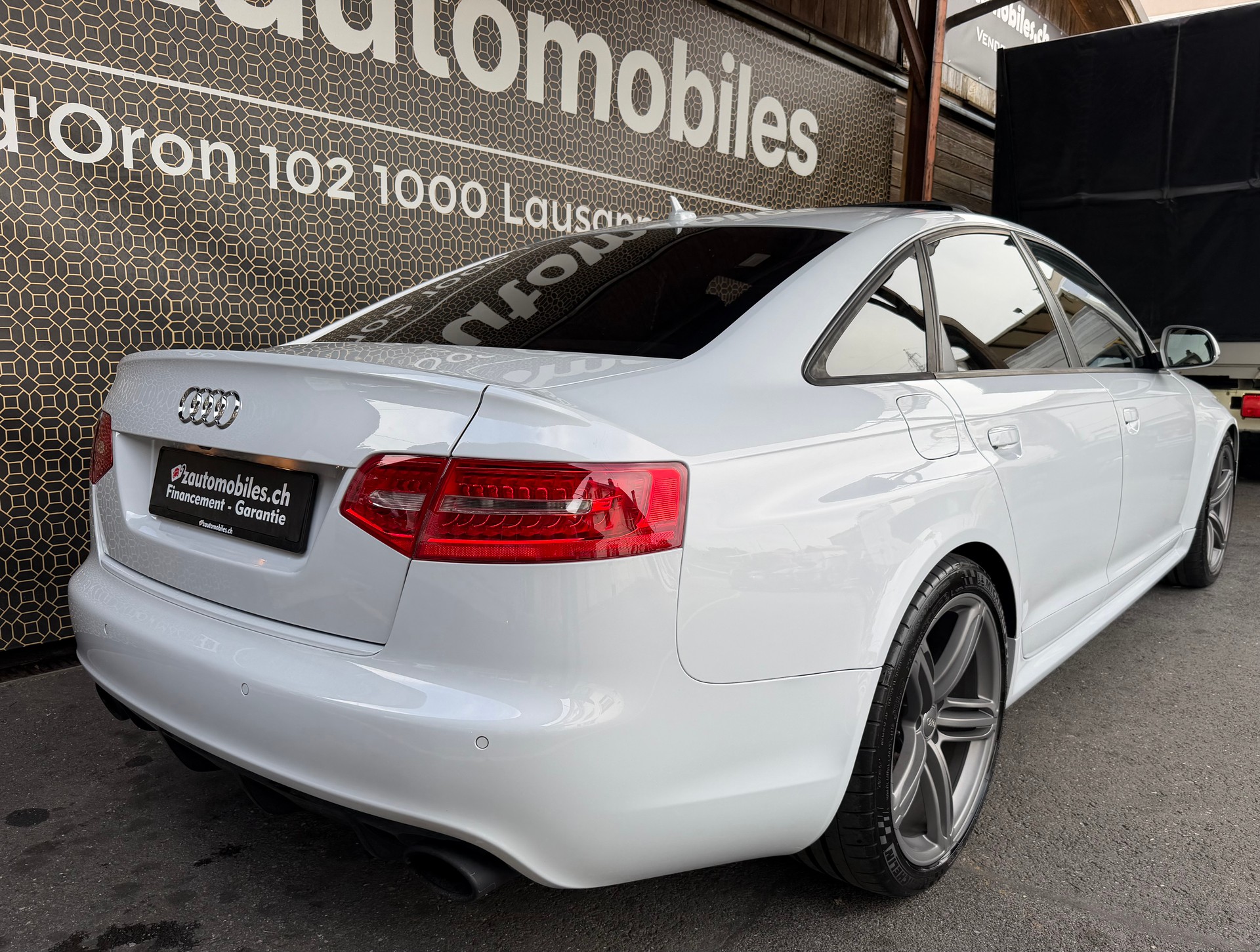 AUDI RS6 Limousine 5.0 TFSI V10 quattro tiptronic-image-3