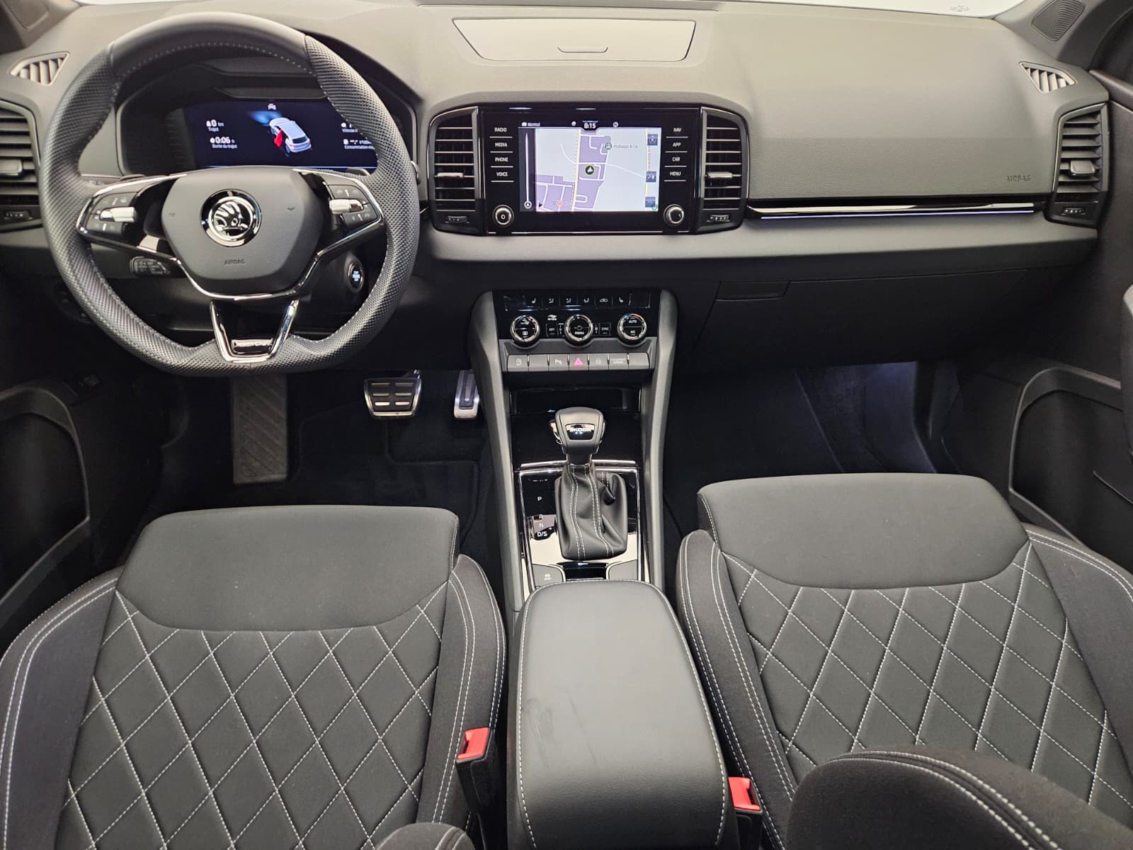 SKODA Karoq 1.5 TSI SportLine DSG-image-9
