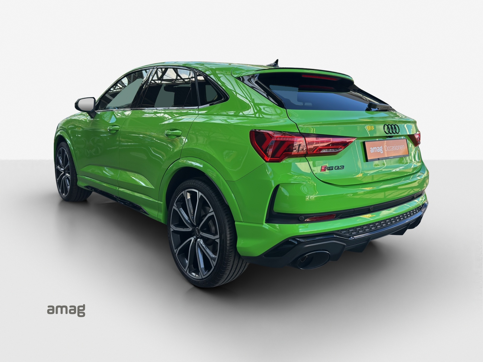AUDI RS Q3 Sportback quattro S tronic-image-2