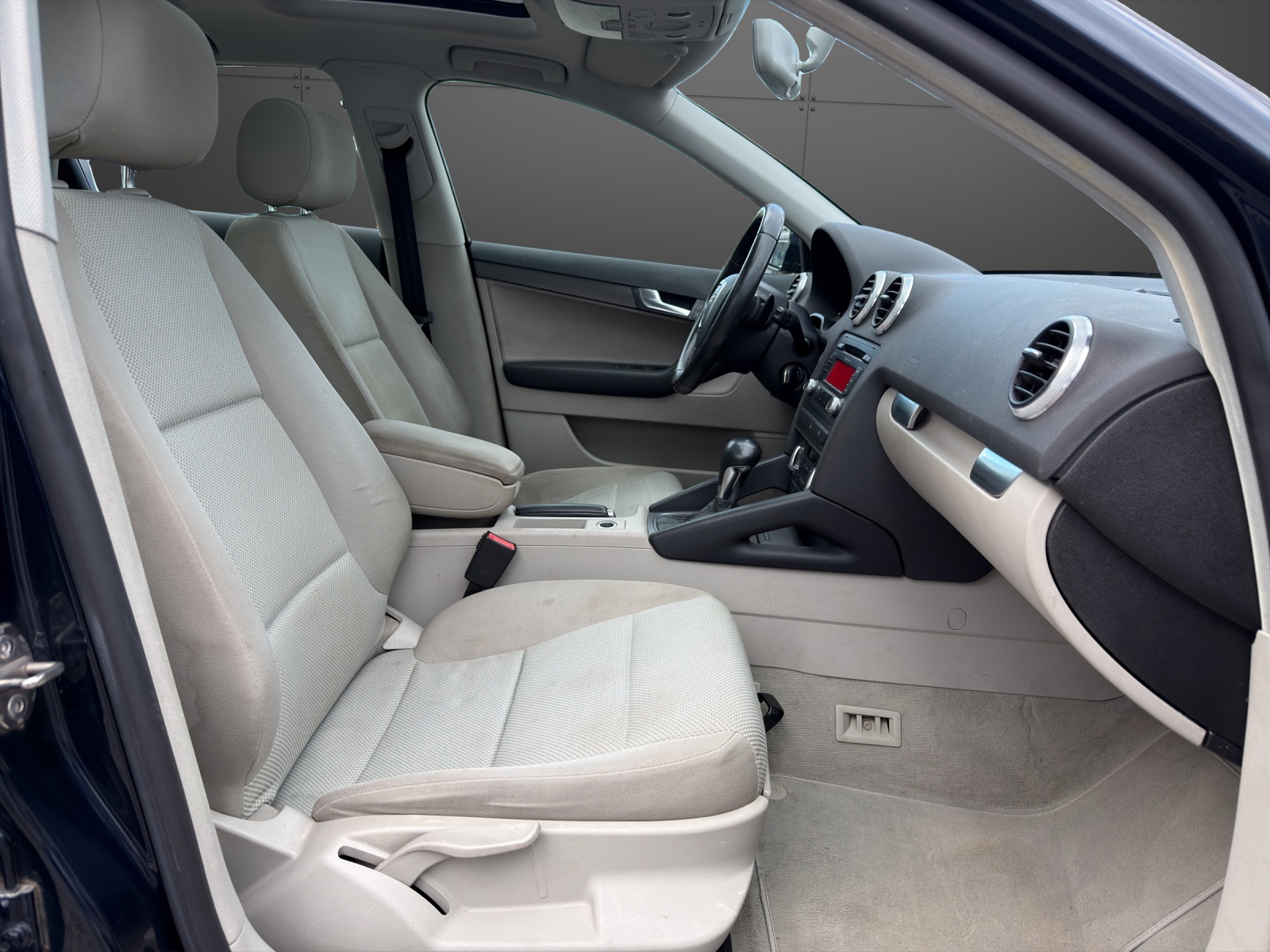 AUDI A3 Sportback 1.8 TFSI Ambition S-tronic-image-6